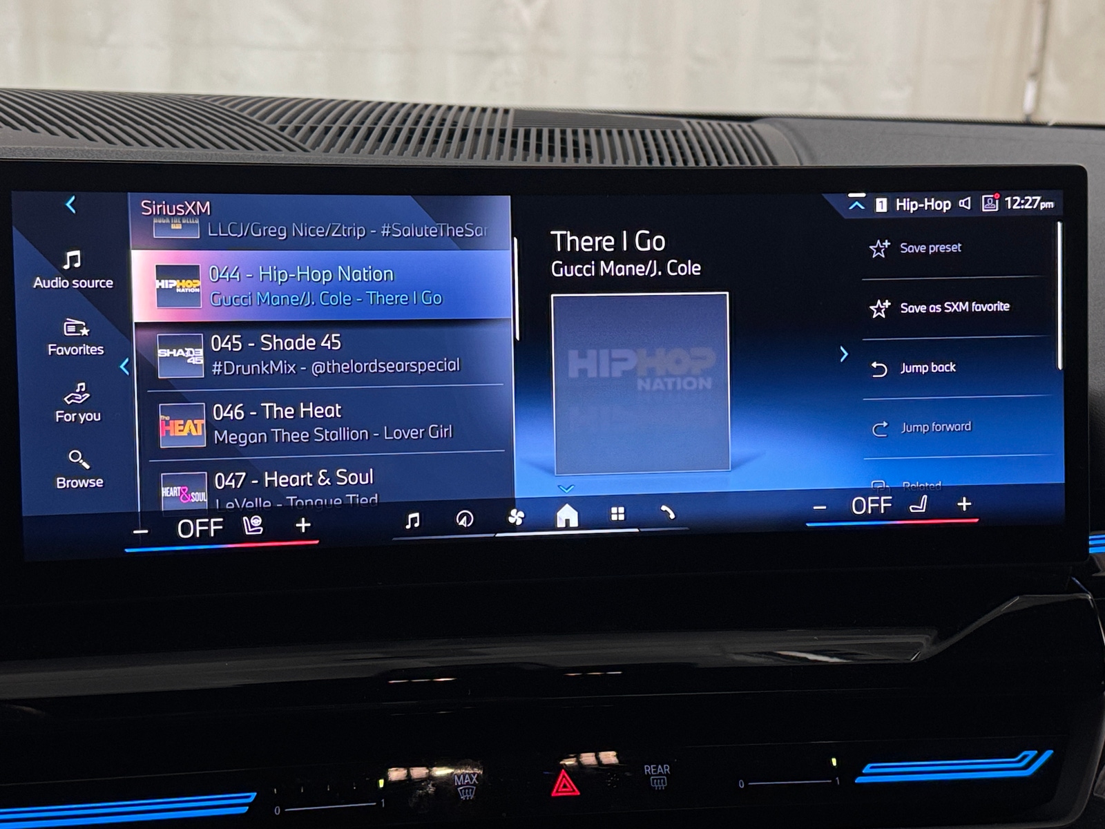 Thumbnail: 2025 BMW 5 Series - 3