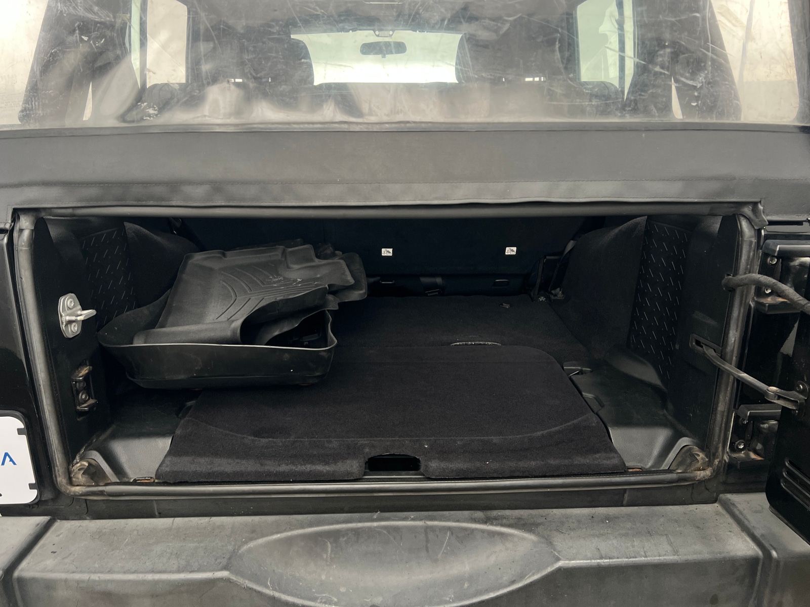 Thumbnail: 2017 Jeep Wrangler - 7