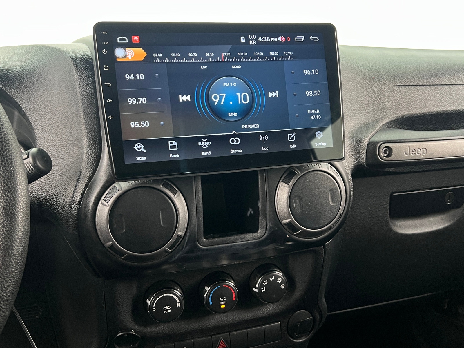 Thumbnail: 2017 Jeep Wrangler - 4