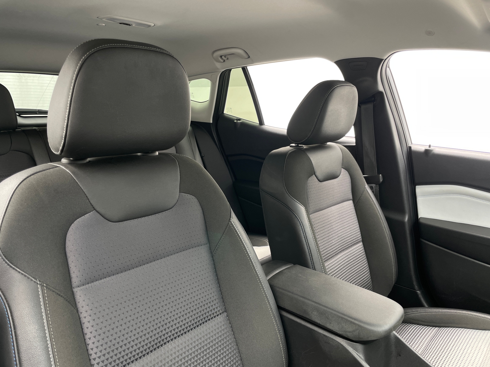 Thumbnail: 2025 Chevrolet Trax - 2