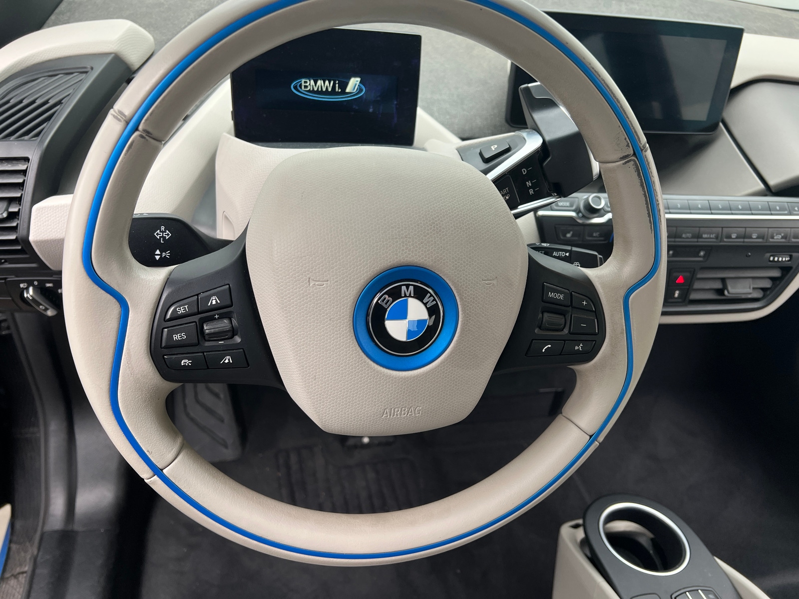 Thumbnail: 2017 BMW i3 - 5