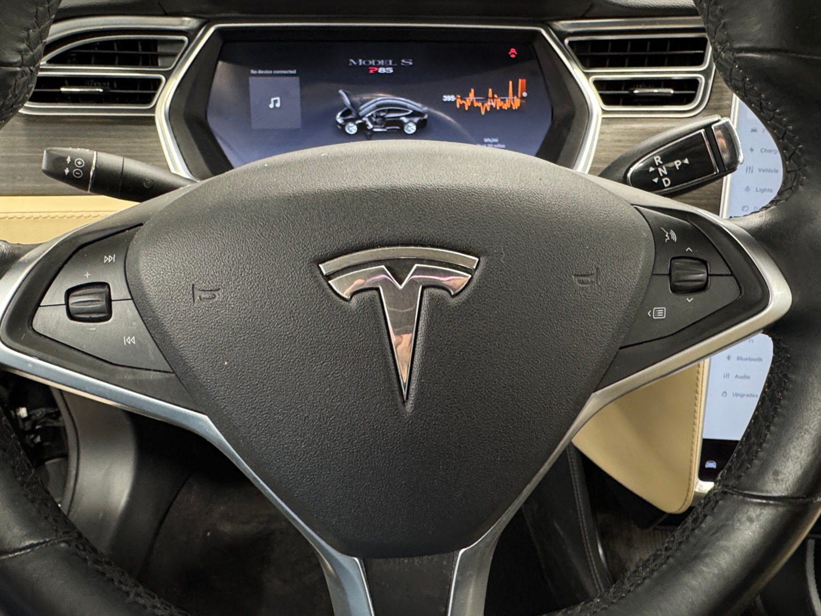 Thumbnail: 2014 Tesla Model S - 4