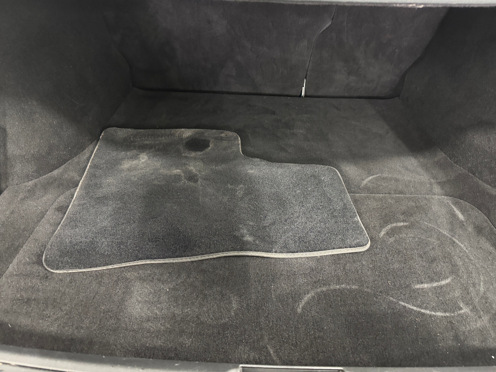 Thumbnail: 2014 Tesla Model S - 6