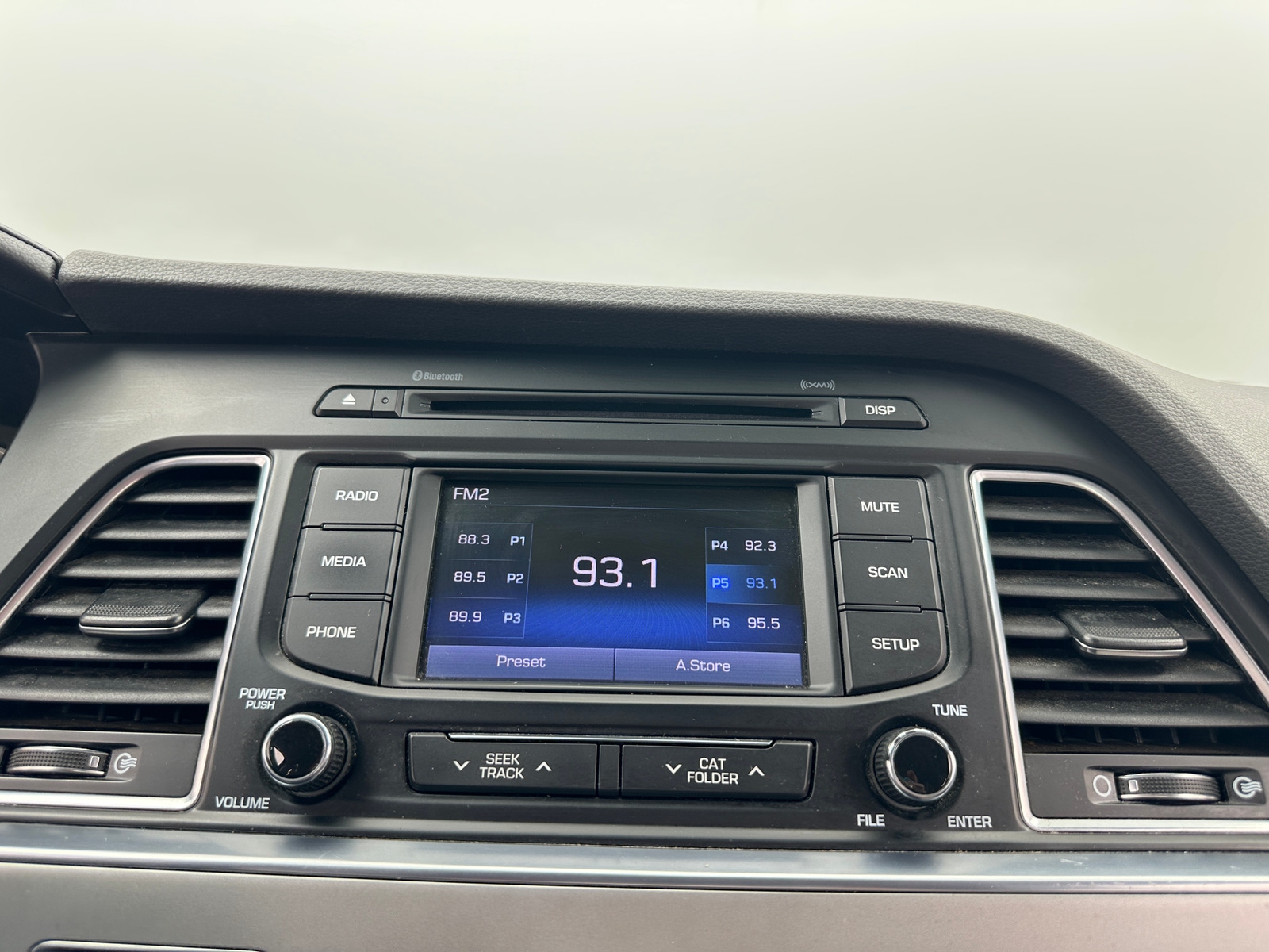 Thumbnail: 2015 Hyundai Sonata - 4