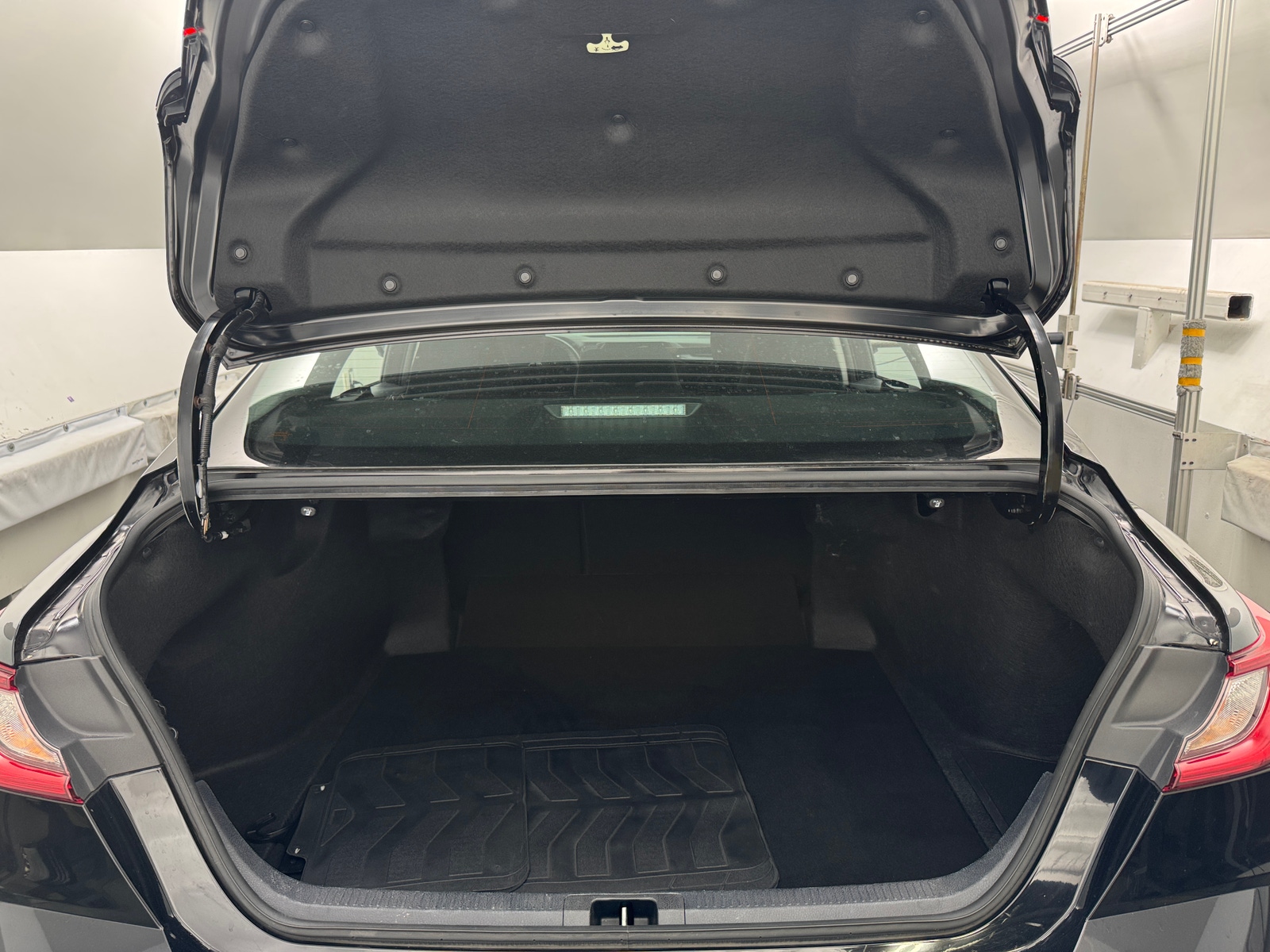 Thumbnail: 2025 Toyota Camry - 7