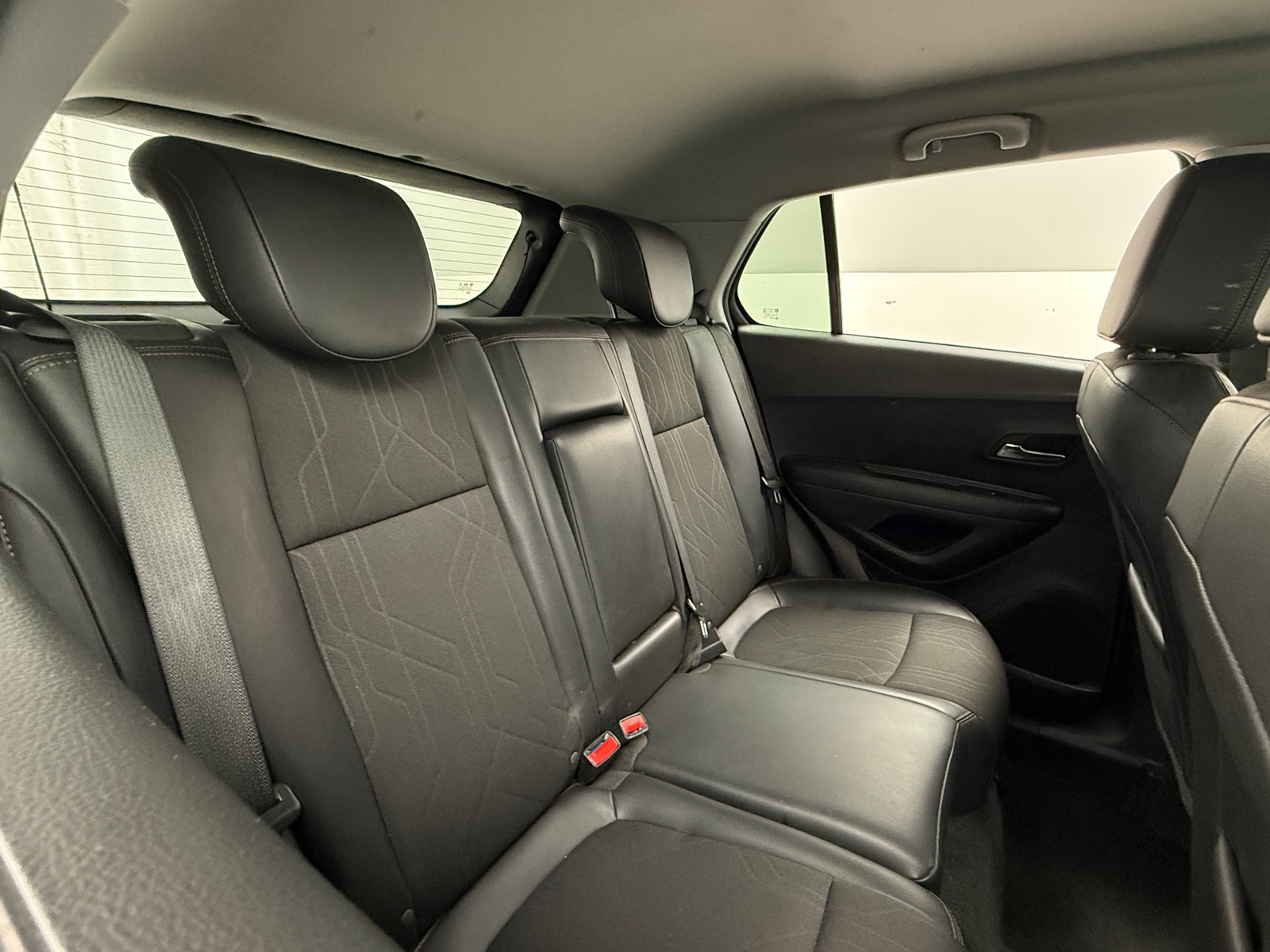 Thumbnail: 2022 Chevrolet Trax - 6