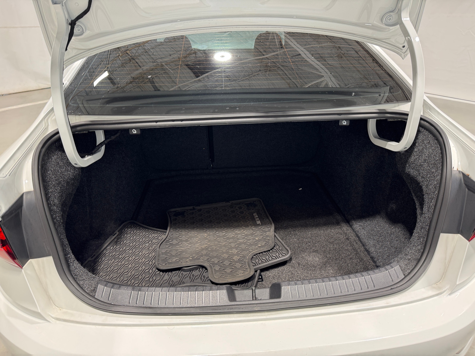 Thumbnail: 2020 Volkswagen Jetta - 6