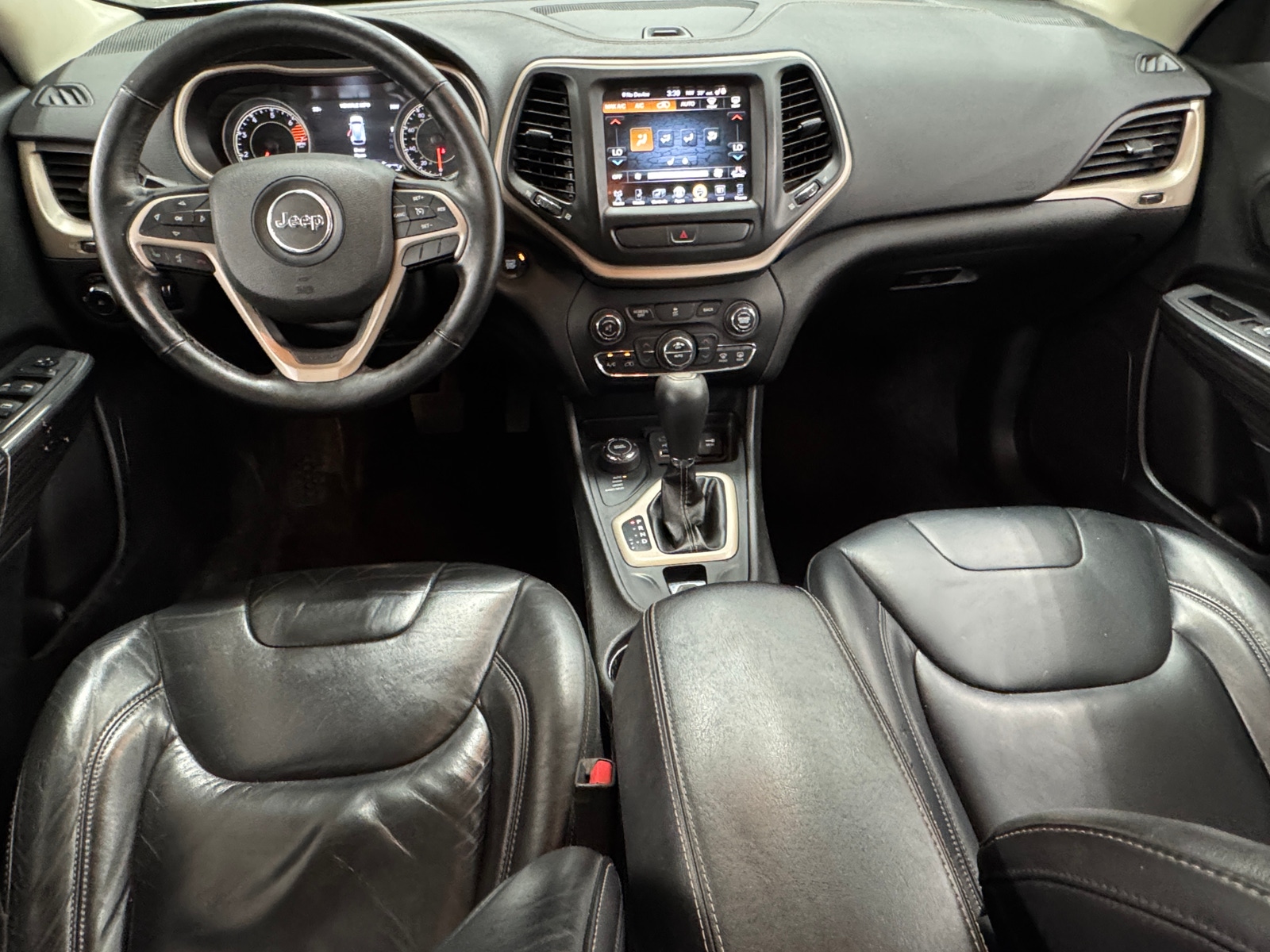 Thumbnail: 2017 Jeep Cherokee - 2