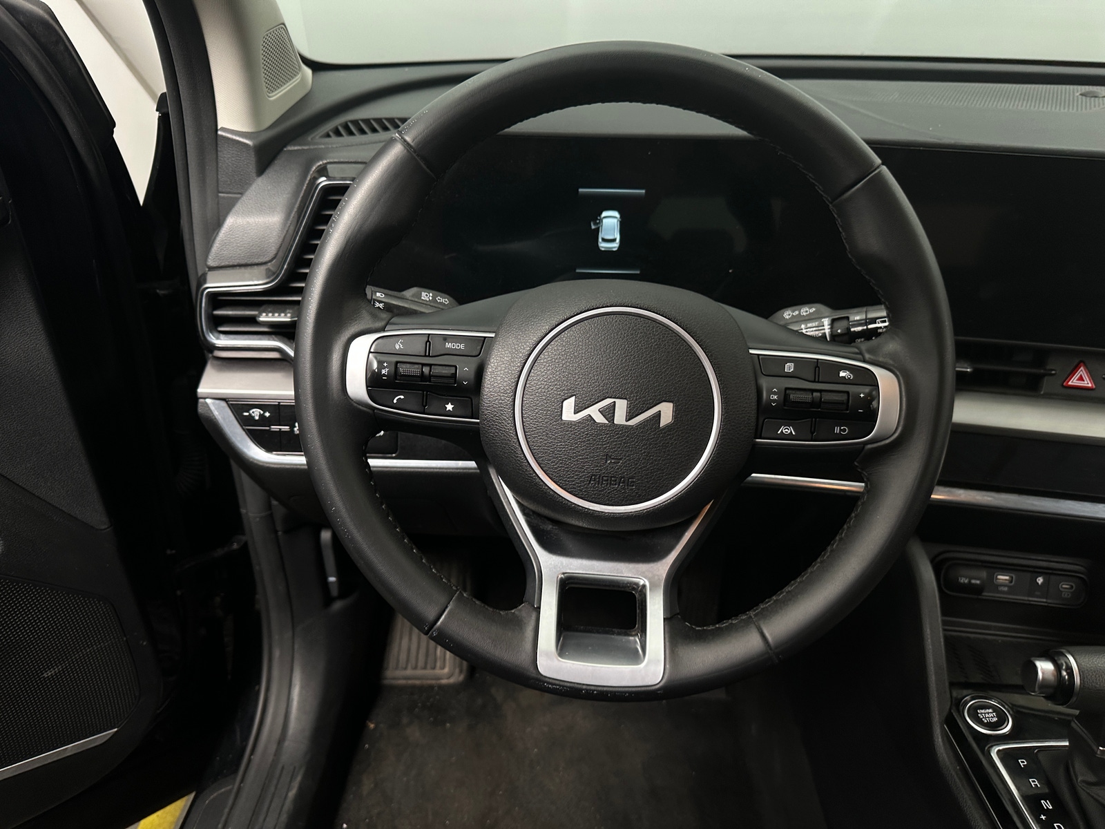 Thumbnail: 2023 Kia Sportage - 4