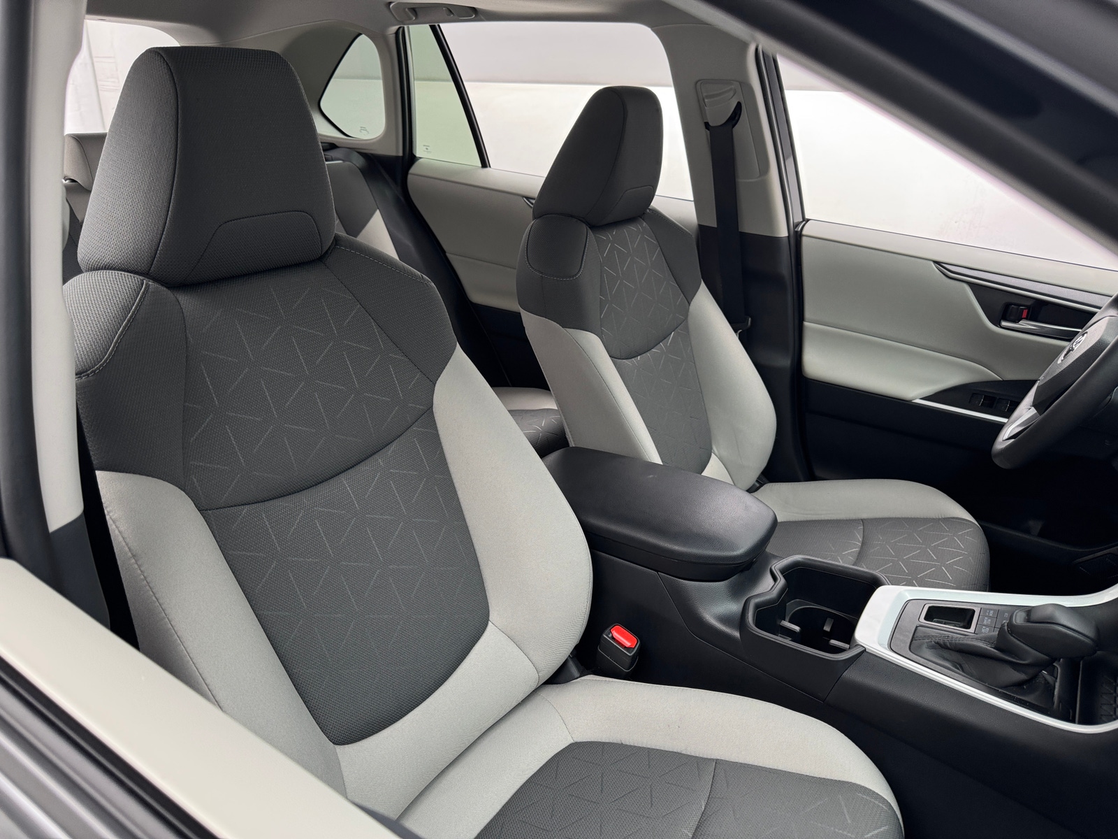 Thumbnail: 2025 Toyota RAV4 - 2