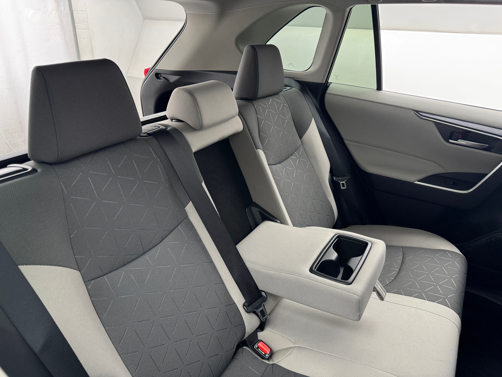 Thumbnail: 2025 Toyota RAV4 - 6