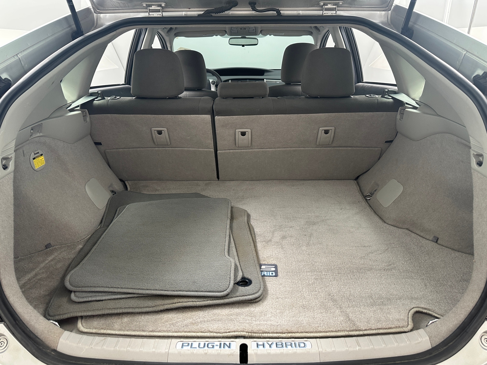 Thumbnail: 2014 Toyota Prius - 7