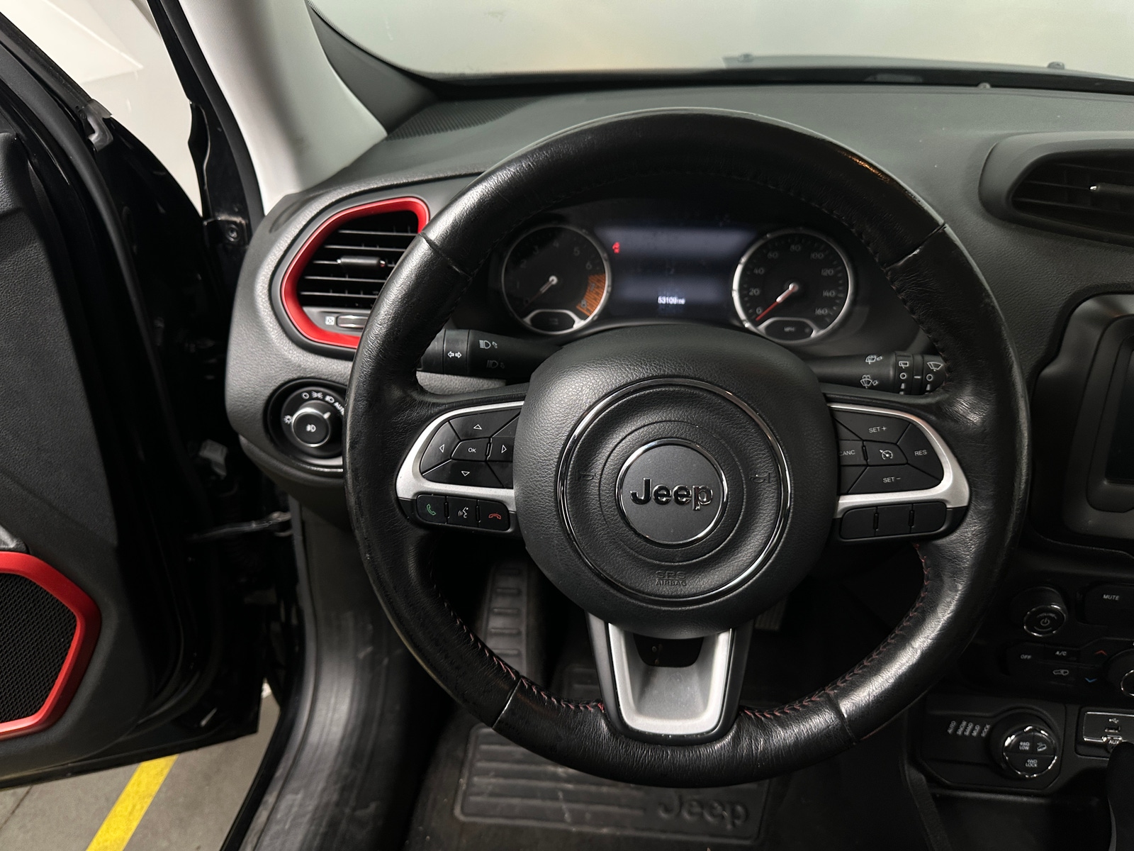 Thumbnail: 2019 Jeep Renegade - 5