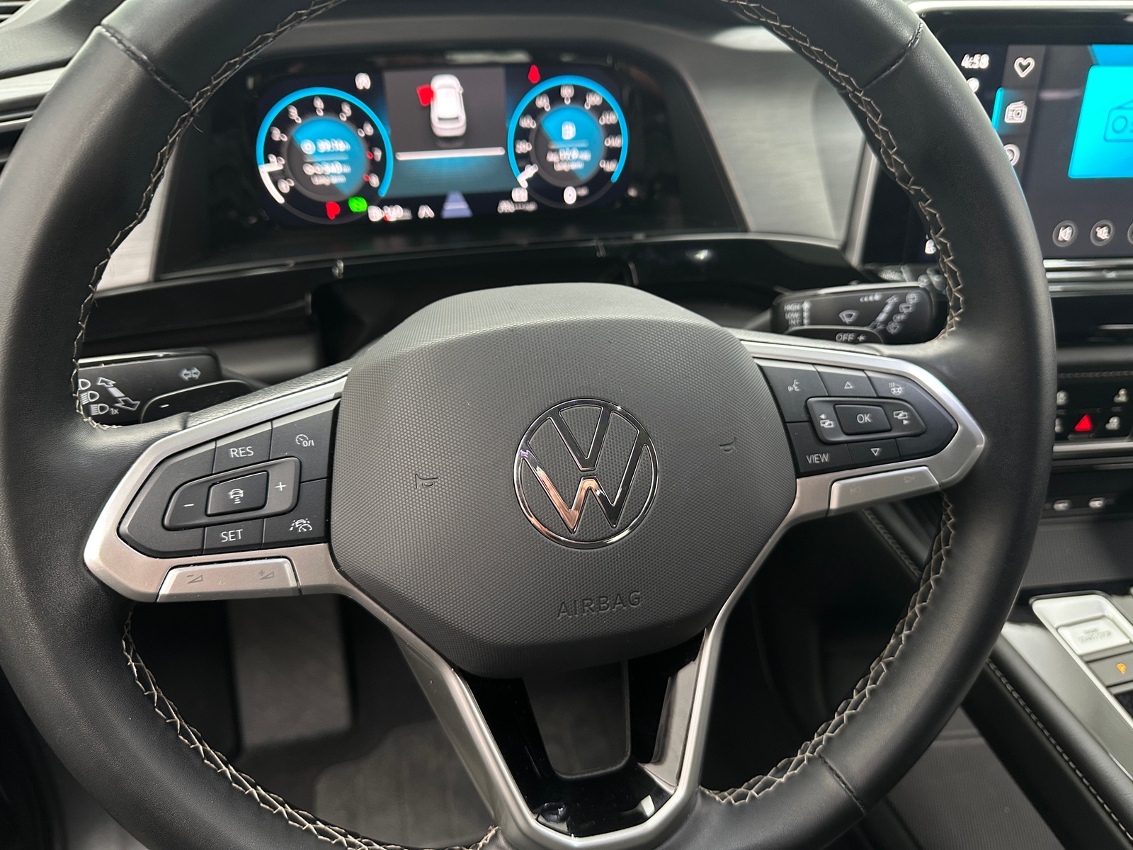 Thumbnail: 2025 Volkswagen Atlas - 4