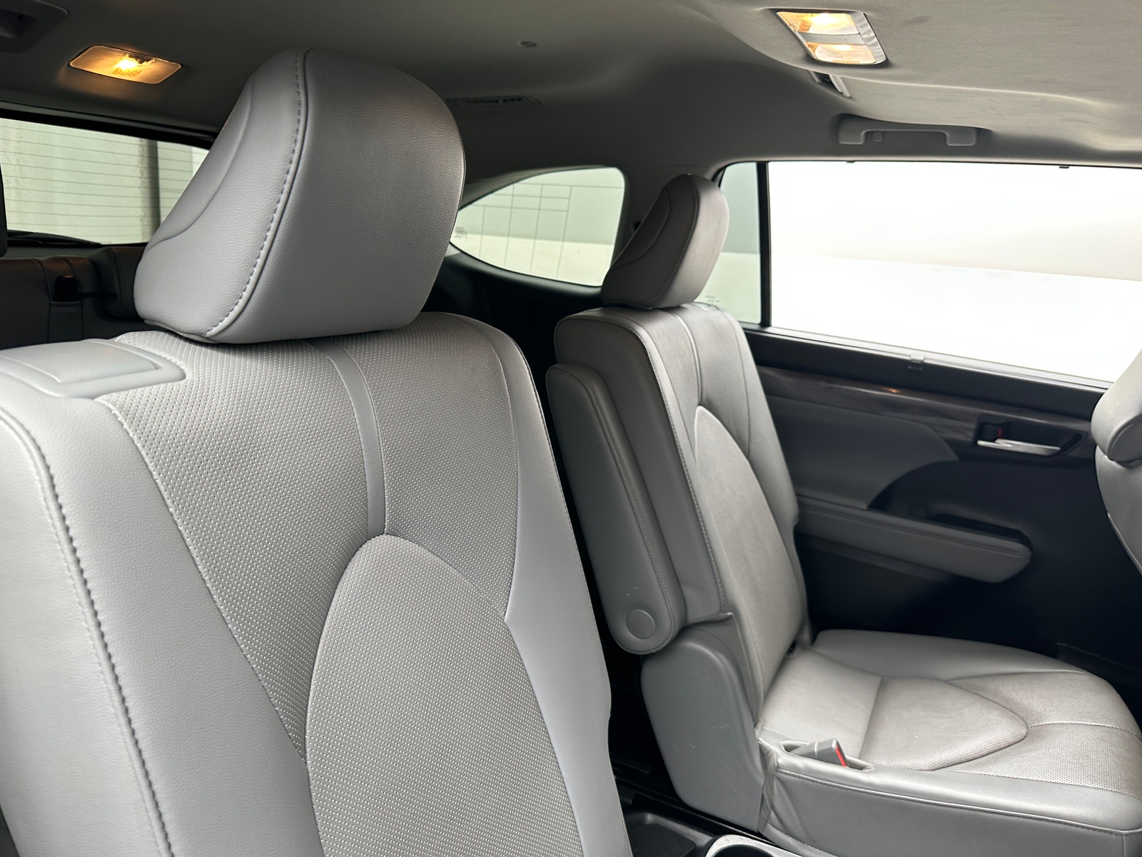 Thumbnail: 2021 Toyota Highlander - 5