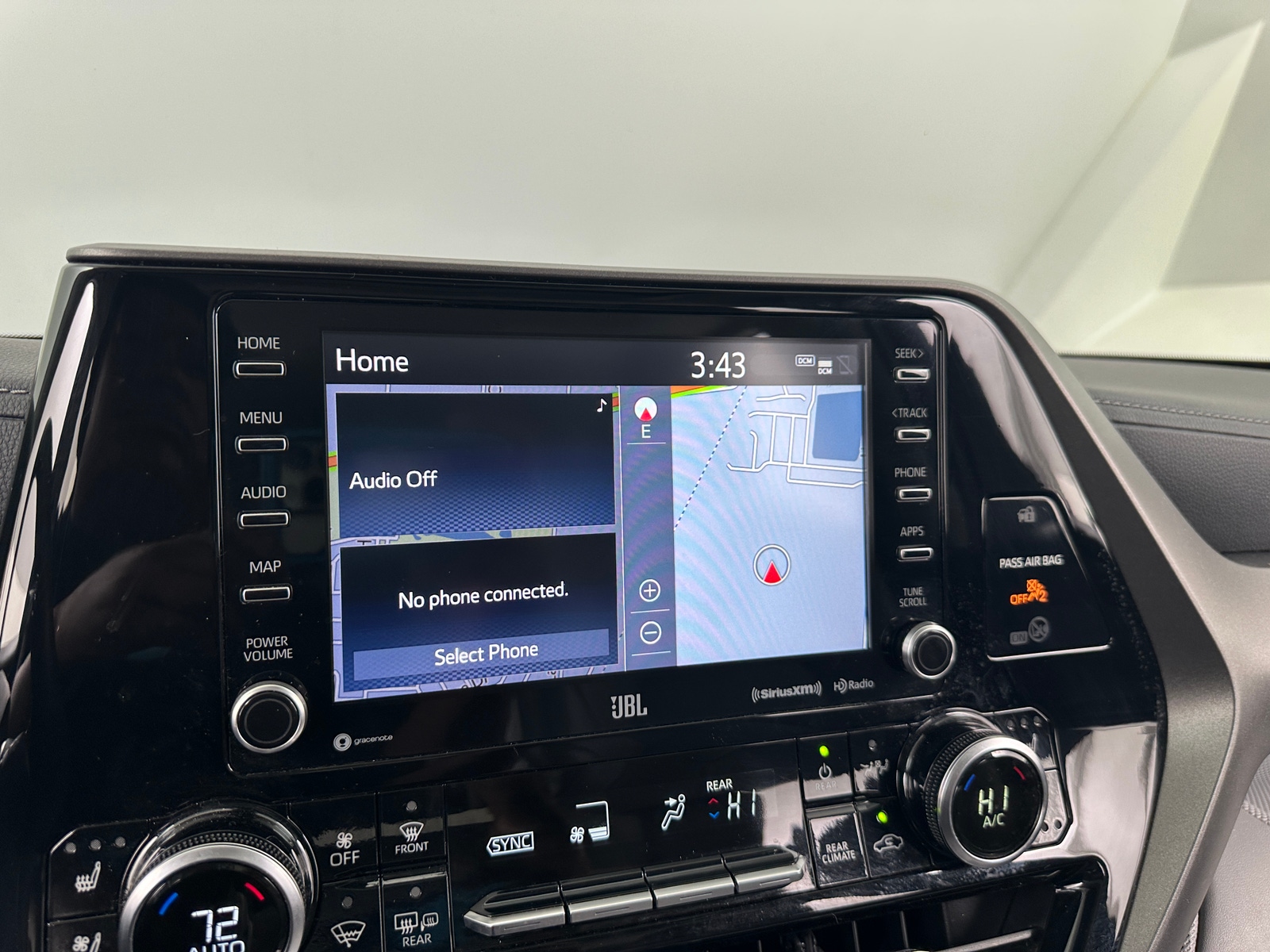 Thumbnail: 2021 Toyota Highlander - 3