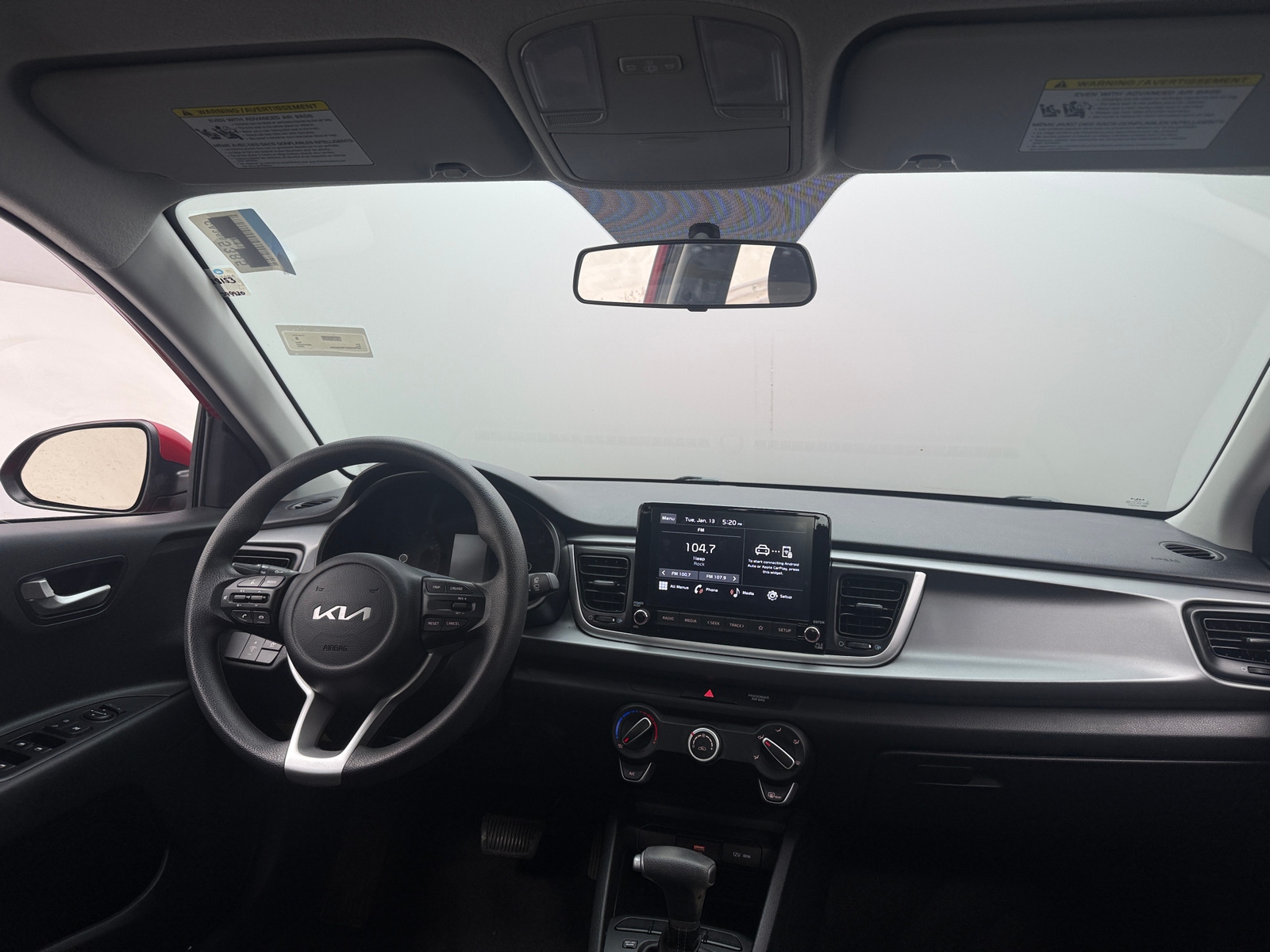 Thumbnail: 2022 Kia Rio - 3