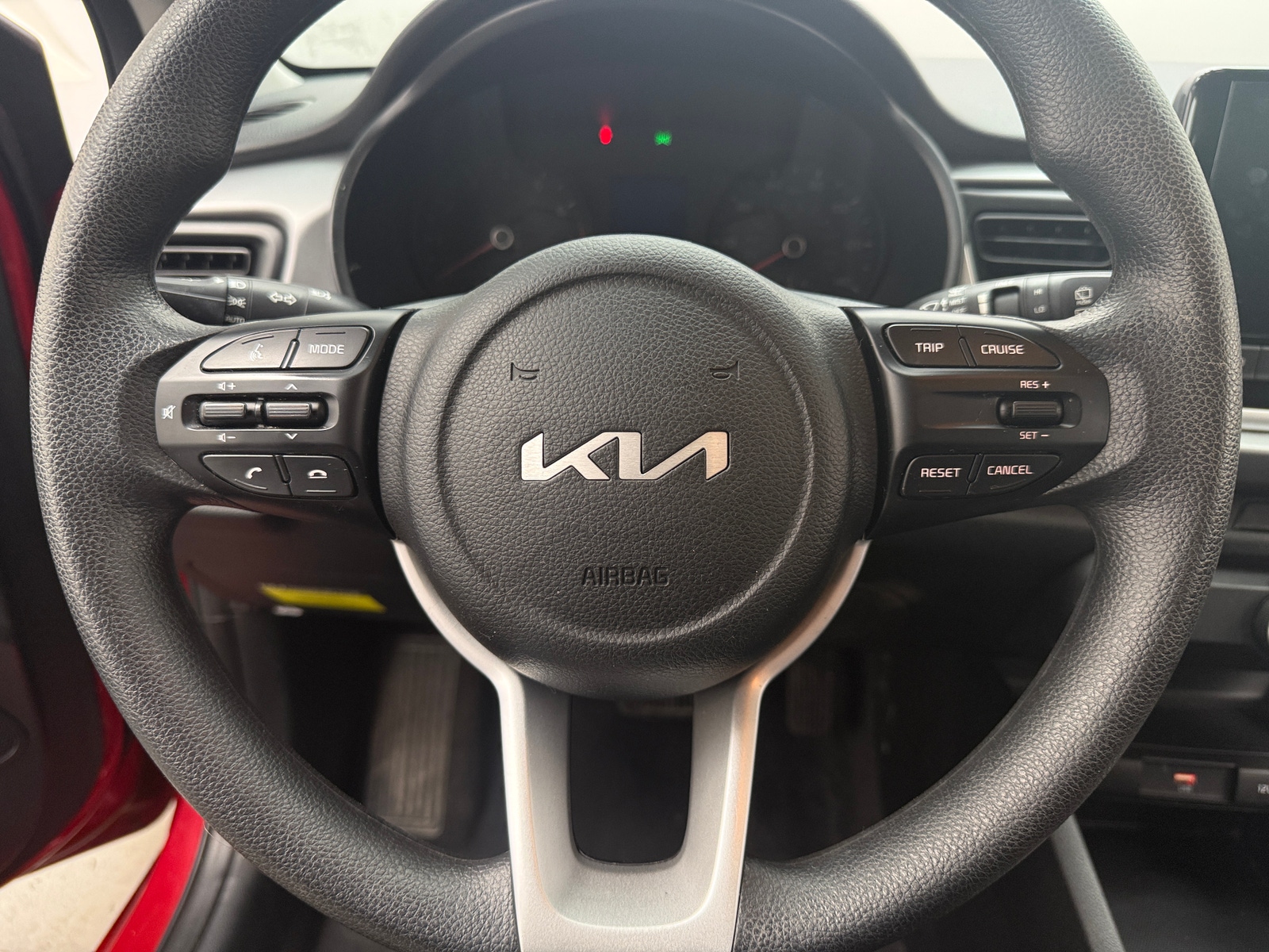 Thumbnail: 2022 Kia Rio - 5