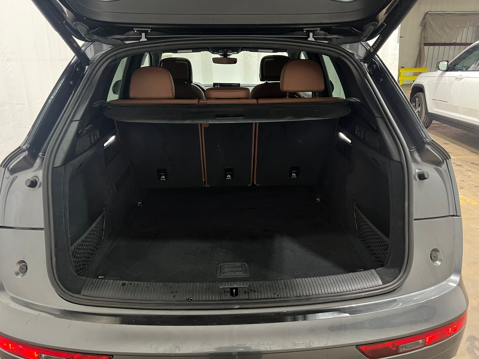 Thumbnail: 2022 Audi Q5 - 6