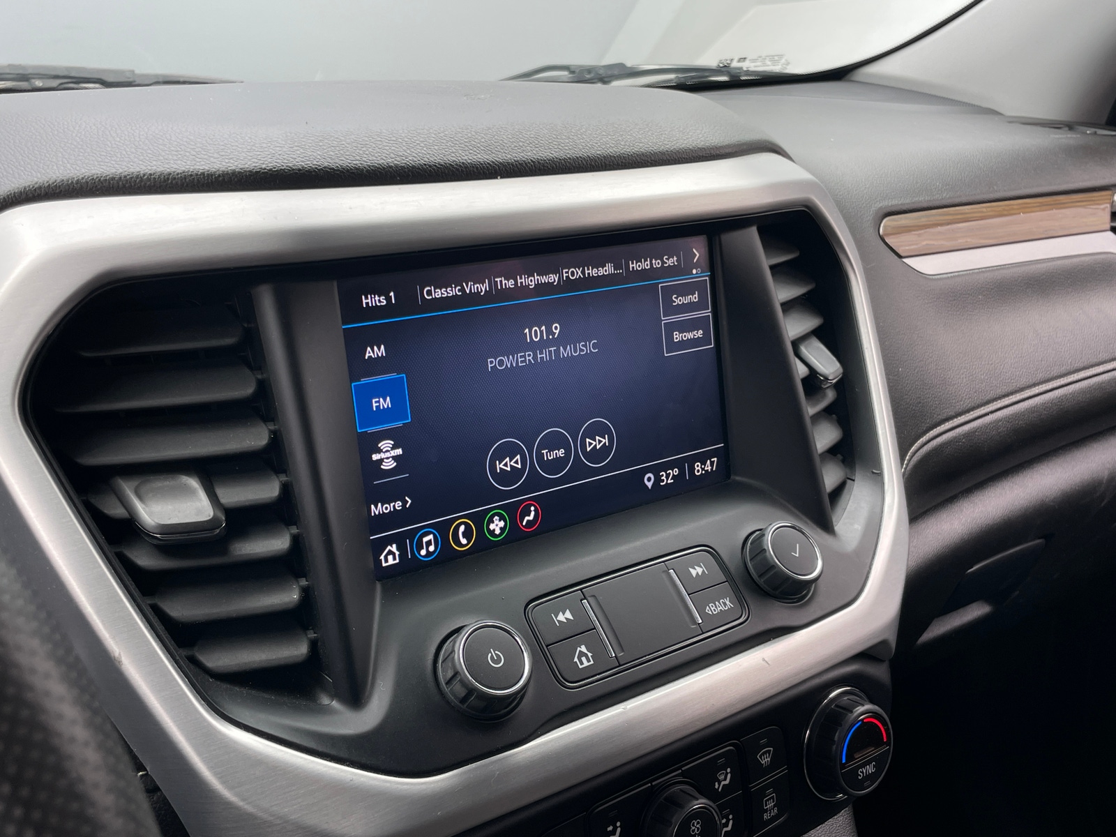 Thumbnail: 2022 GMC Acadia - 4