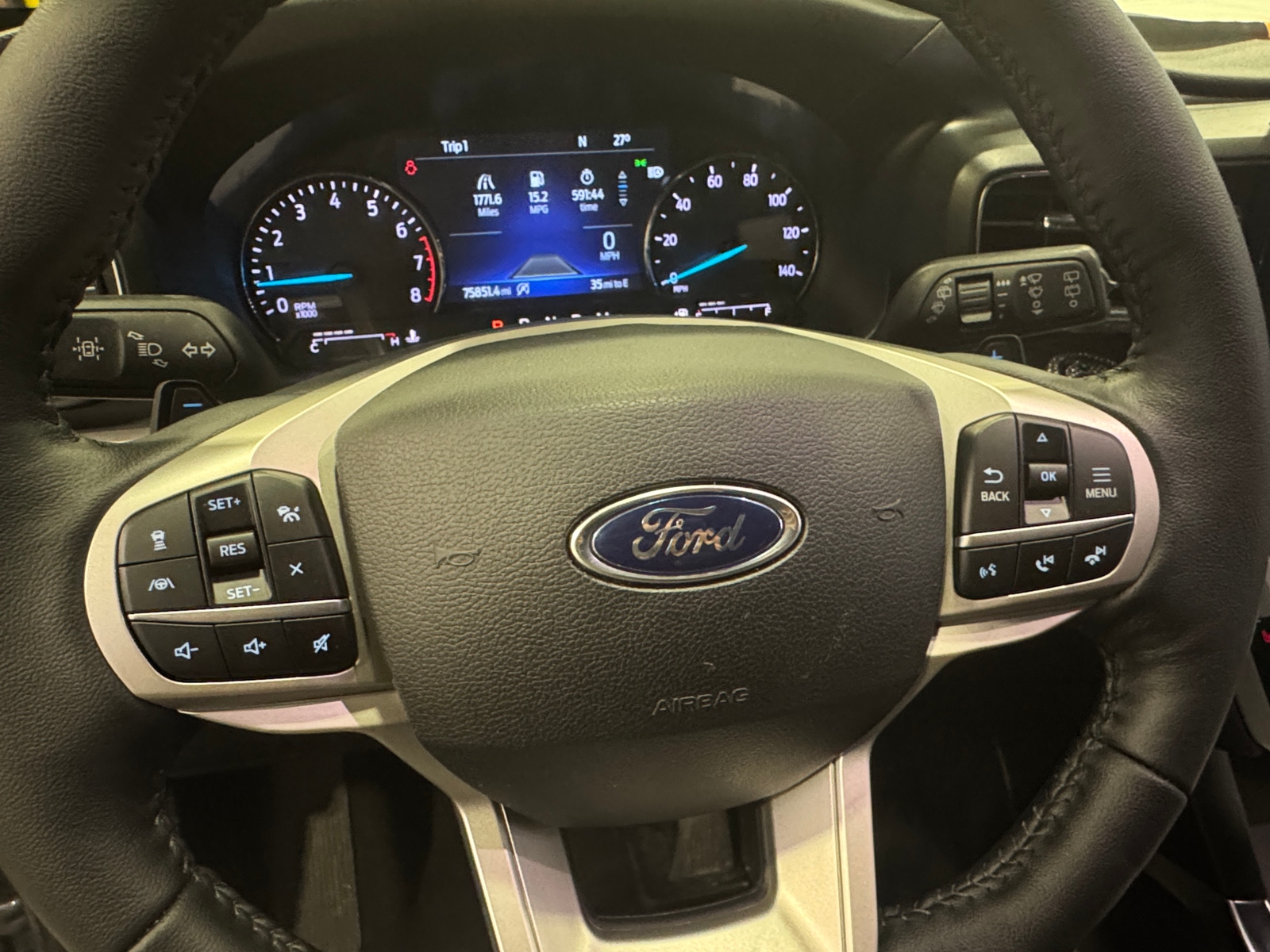 Thumbnail: 2021 Ford Explorer - 5