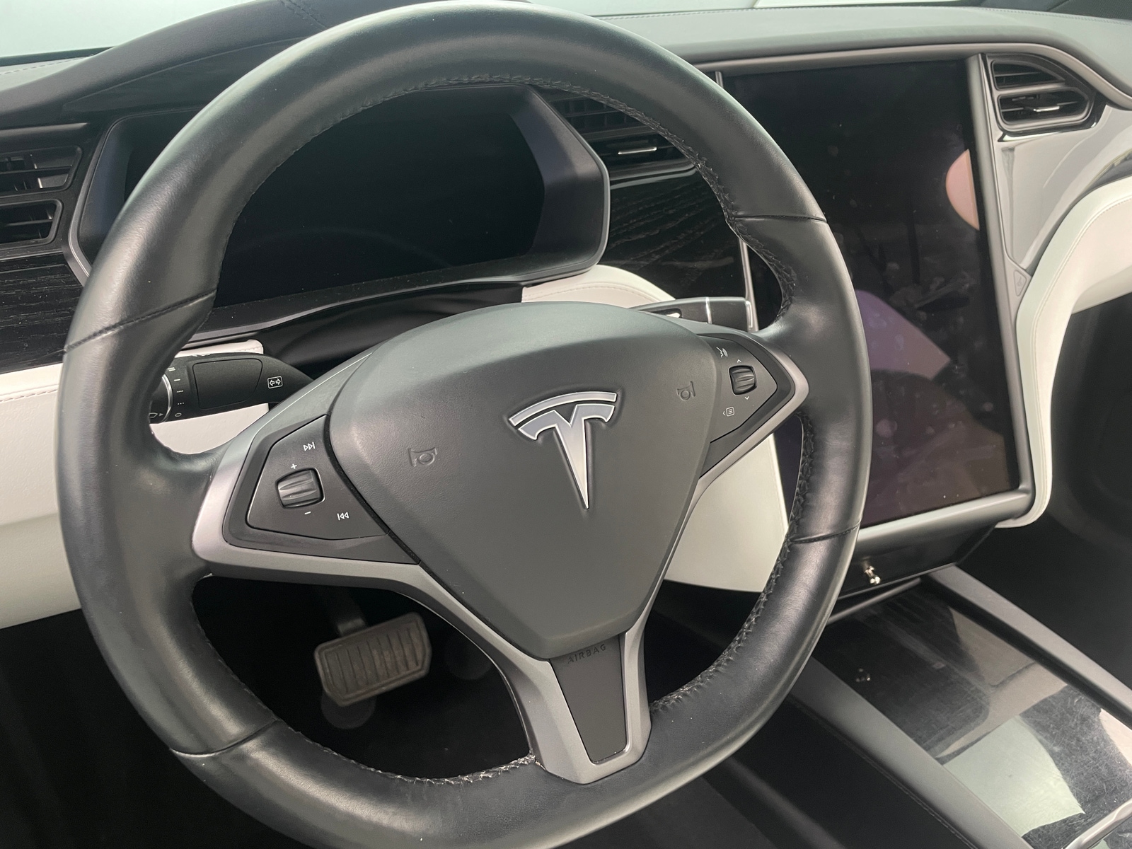 Thumbnail: 2021 Tesla Model X - 4