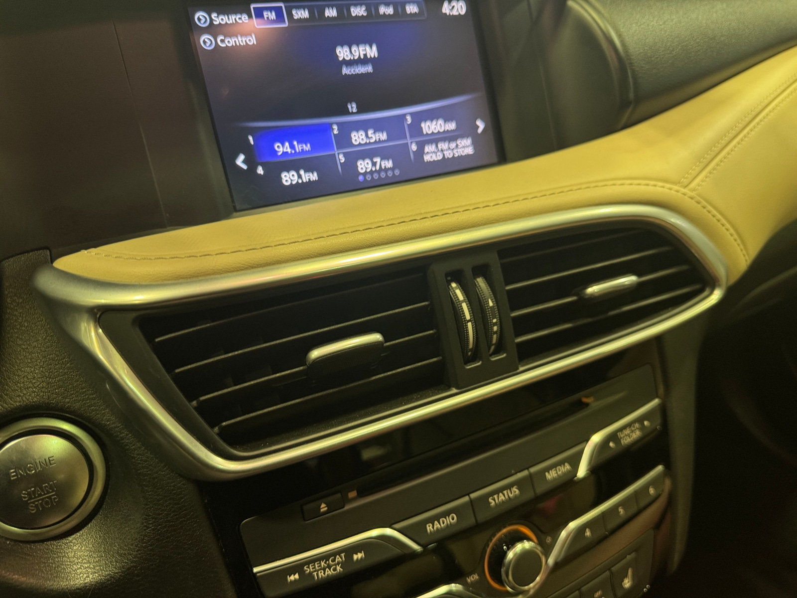 Thumbnail: 2019 INFINITI QX30 - 3