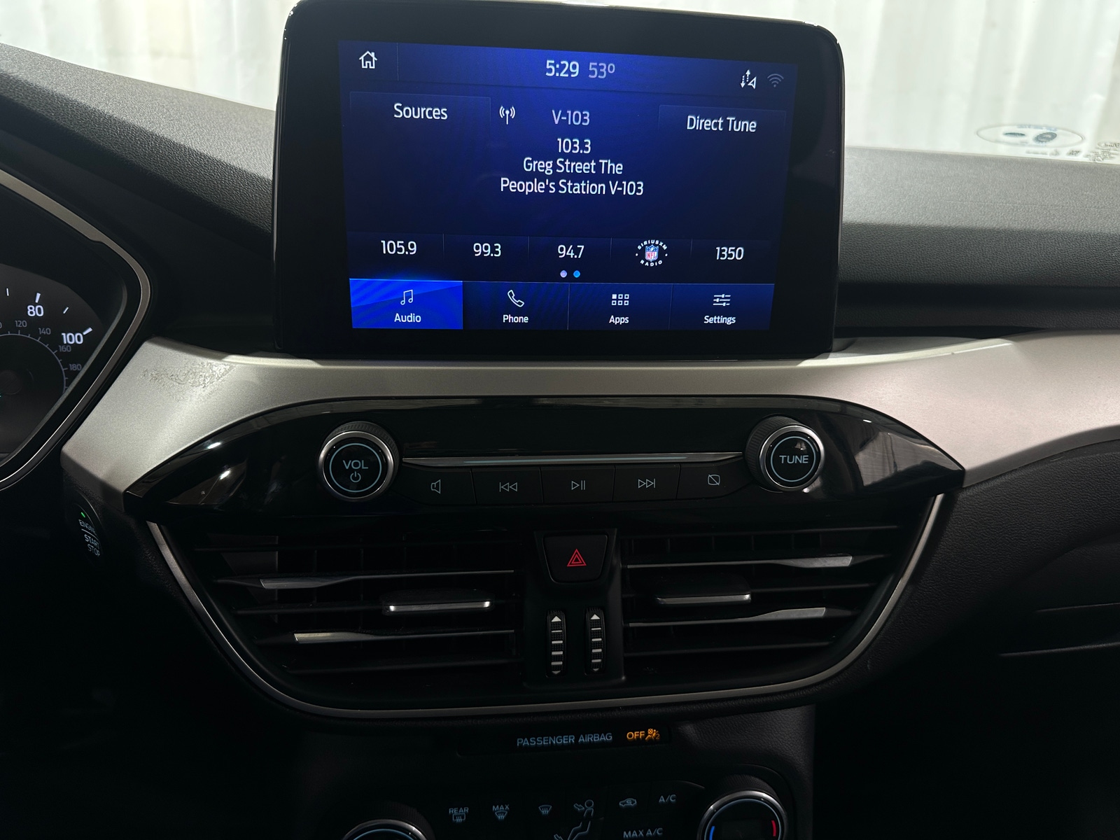 Thumbnail: 2020 Ford Escape - 4