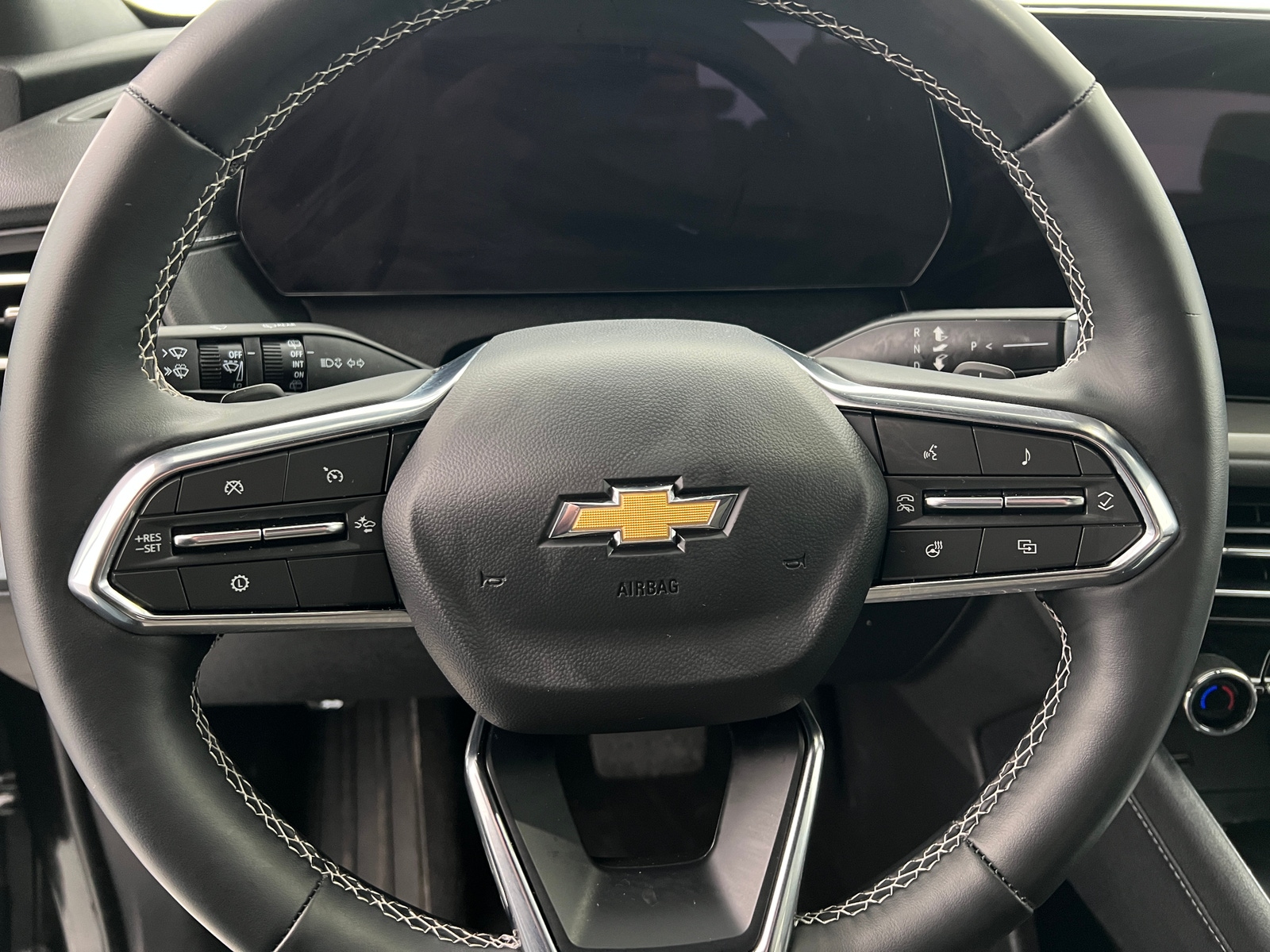 Thumbnail: 2025 Chevrolet Traverse - 5