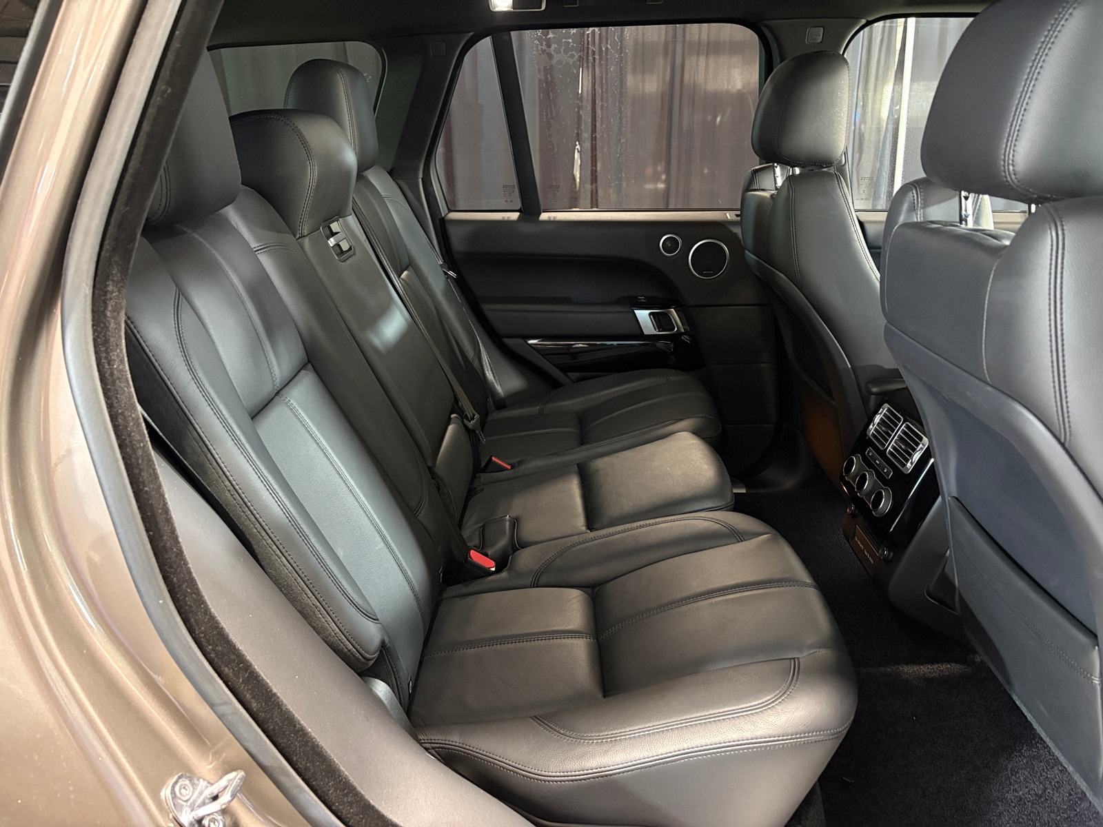 Thumbnail: 2017 Land Rover Range Rover - 5