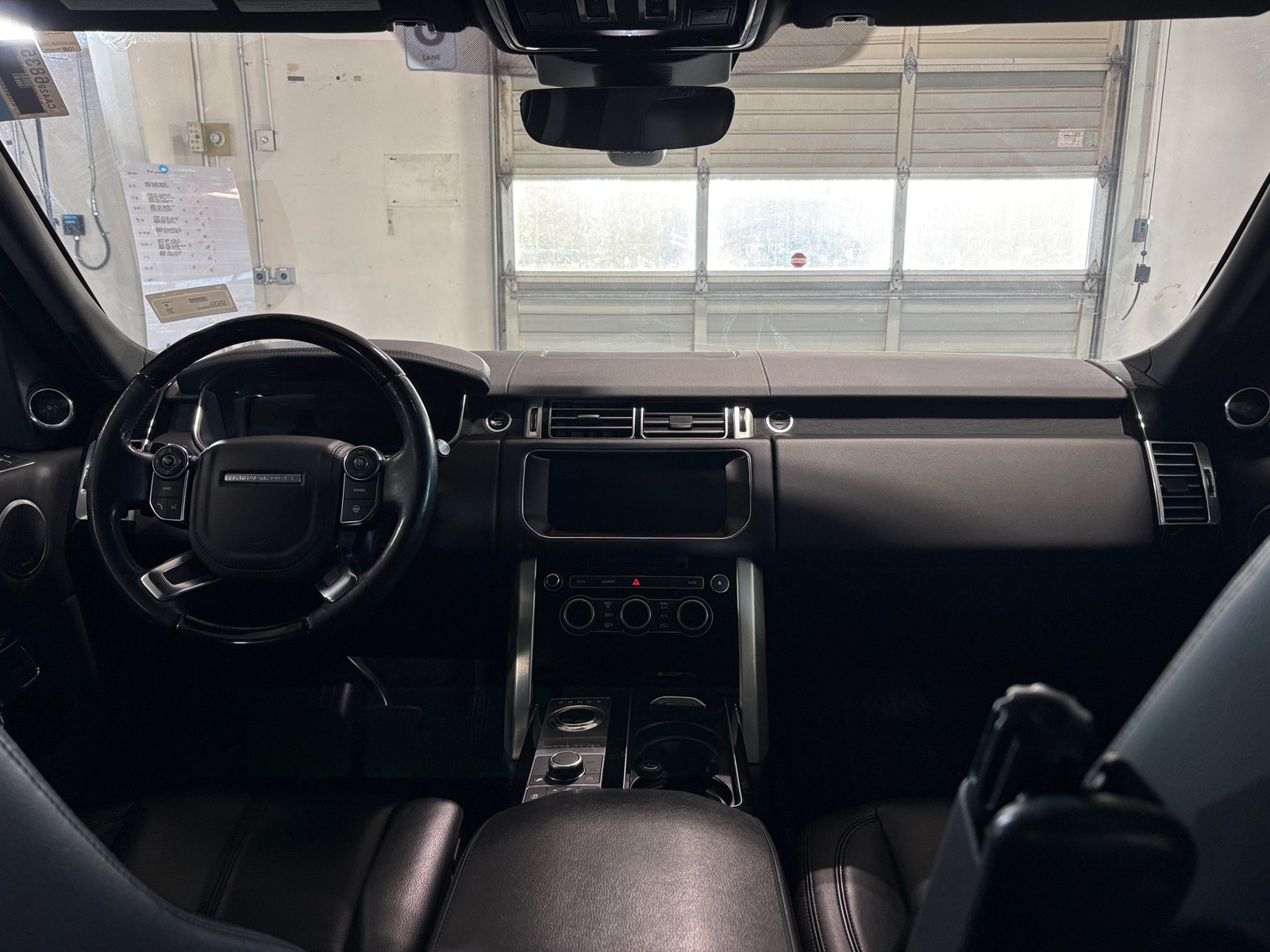 Thumbnail: 2017 Land Rover Range Rover - 2