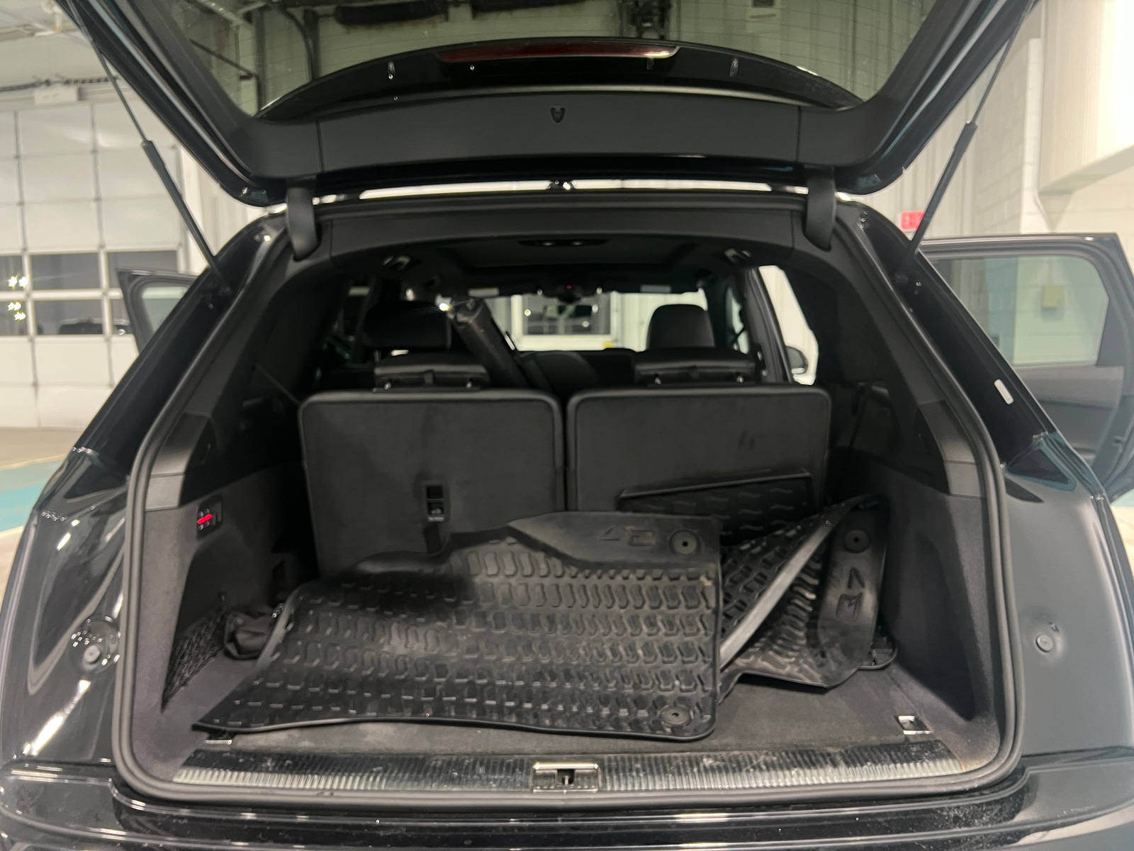 Thumbnail: 2019 Audi Q7 - 6