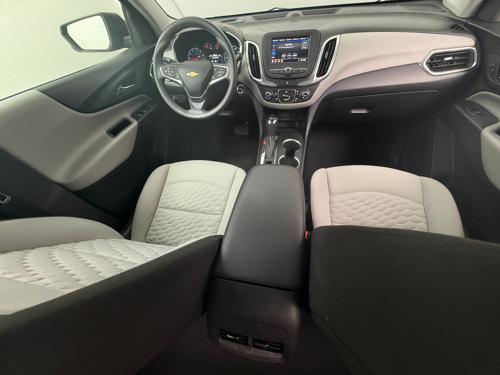Thumbnail: 2020 Chevrolet Equinox - 3