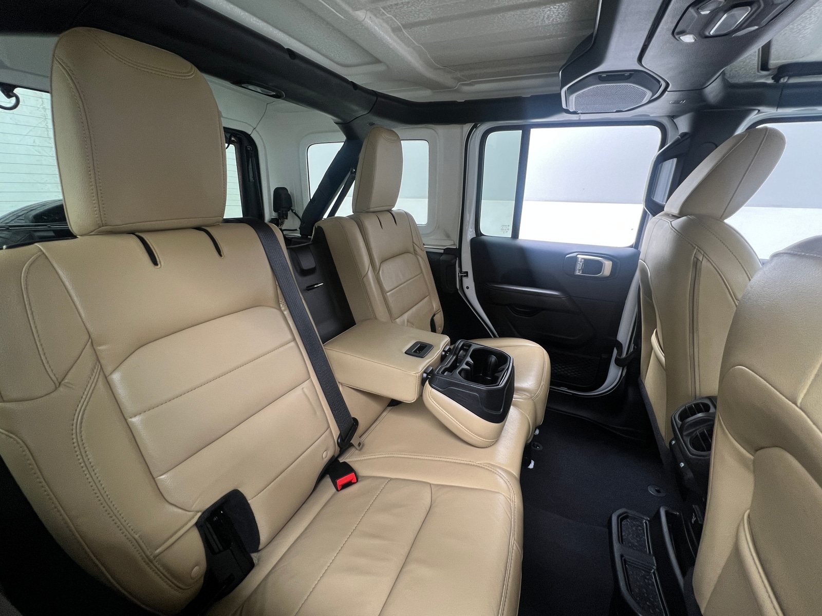 Thumbnail: 2018 Jeep Wrangler - 6