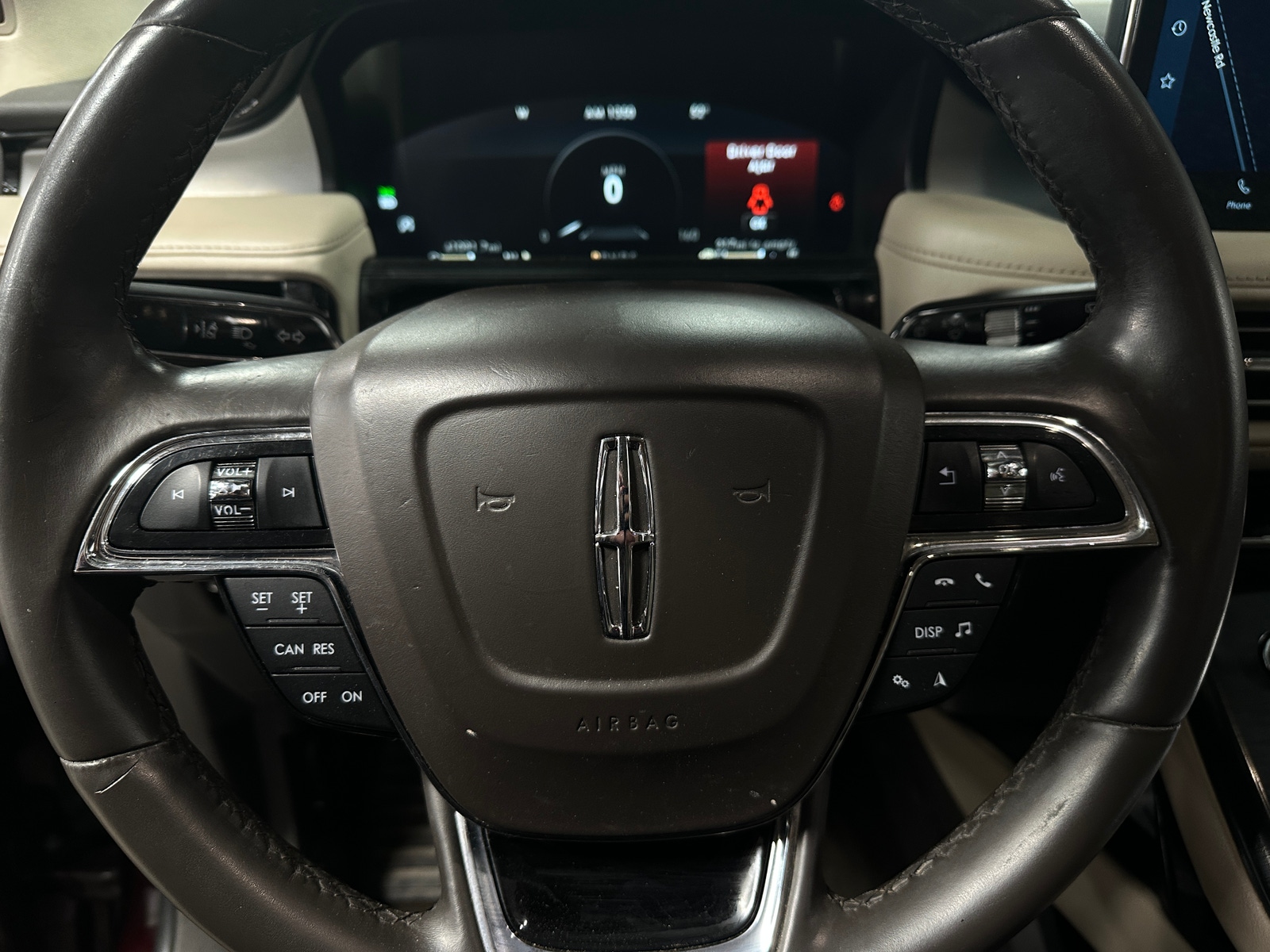 Thumbnail: 2021 Lincoln Nautilus - 4