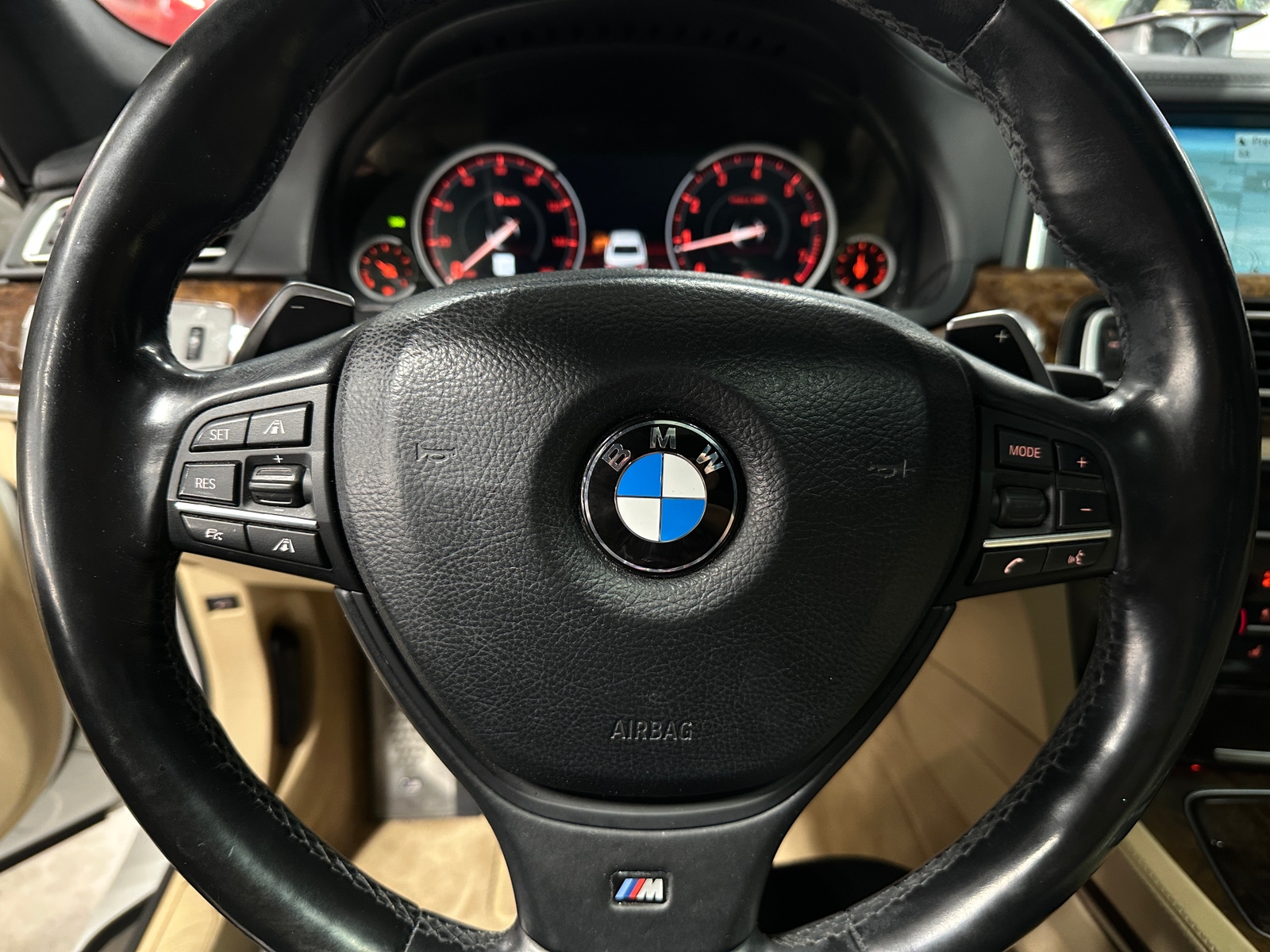 Thumbnail: 2014 BMW 7 Series - 4