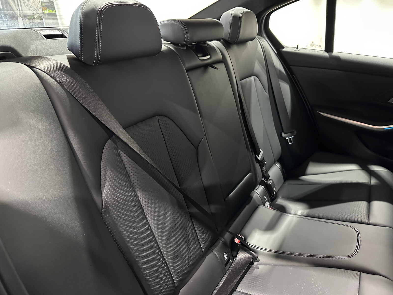 Thumbnail: 2025 BMW 3 Series - 5