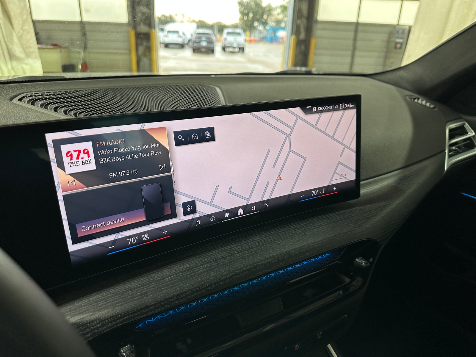 Thumbnail: 2025 BMW 3 Series - 3