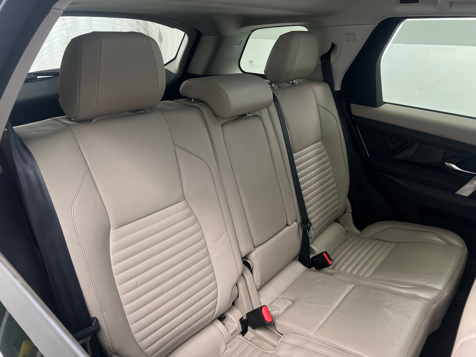 Thumbnail: 2020 Land Rover Discovery Sport - 5