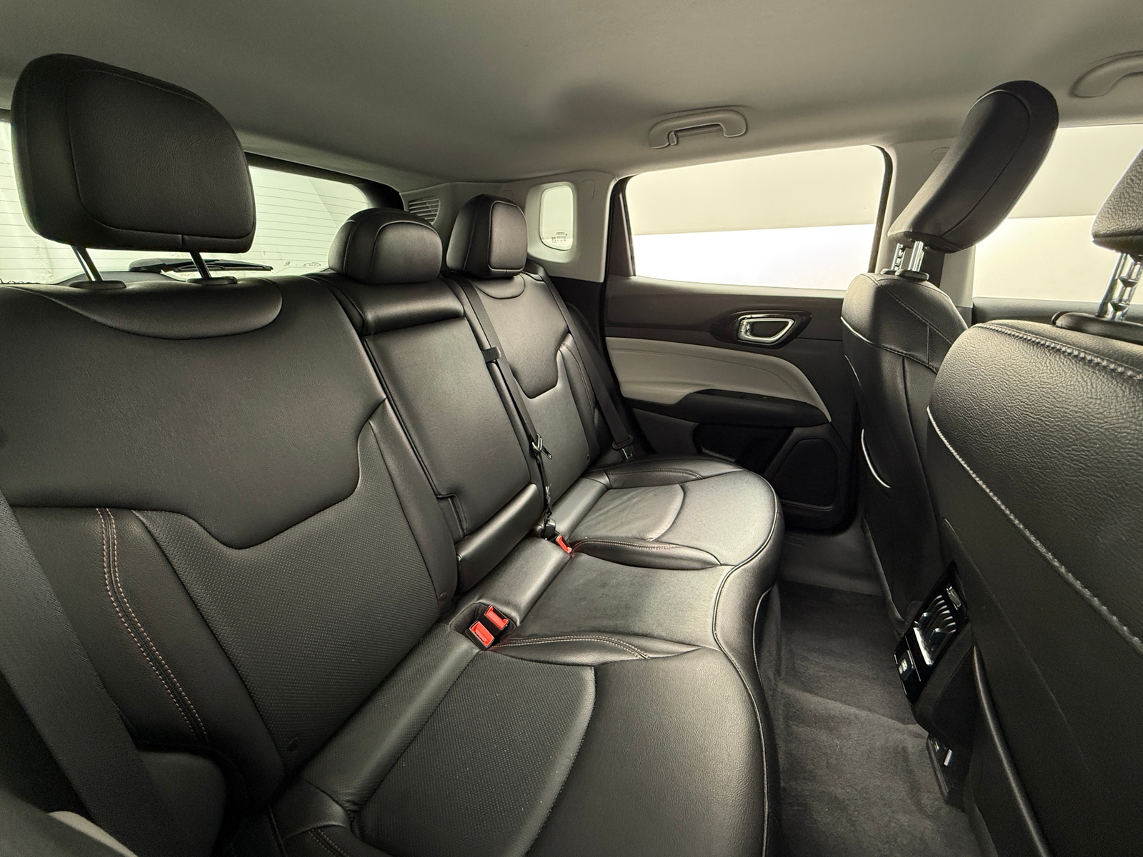 Thumbnail: 2022 Jeep Compass - 5
