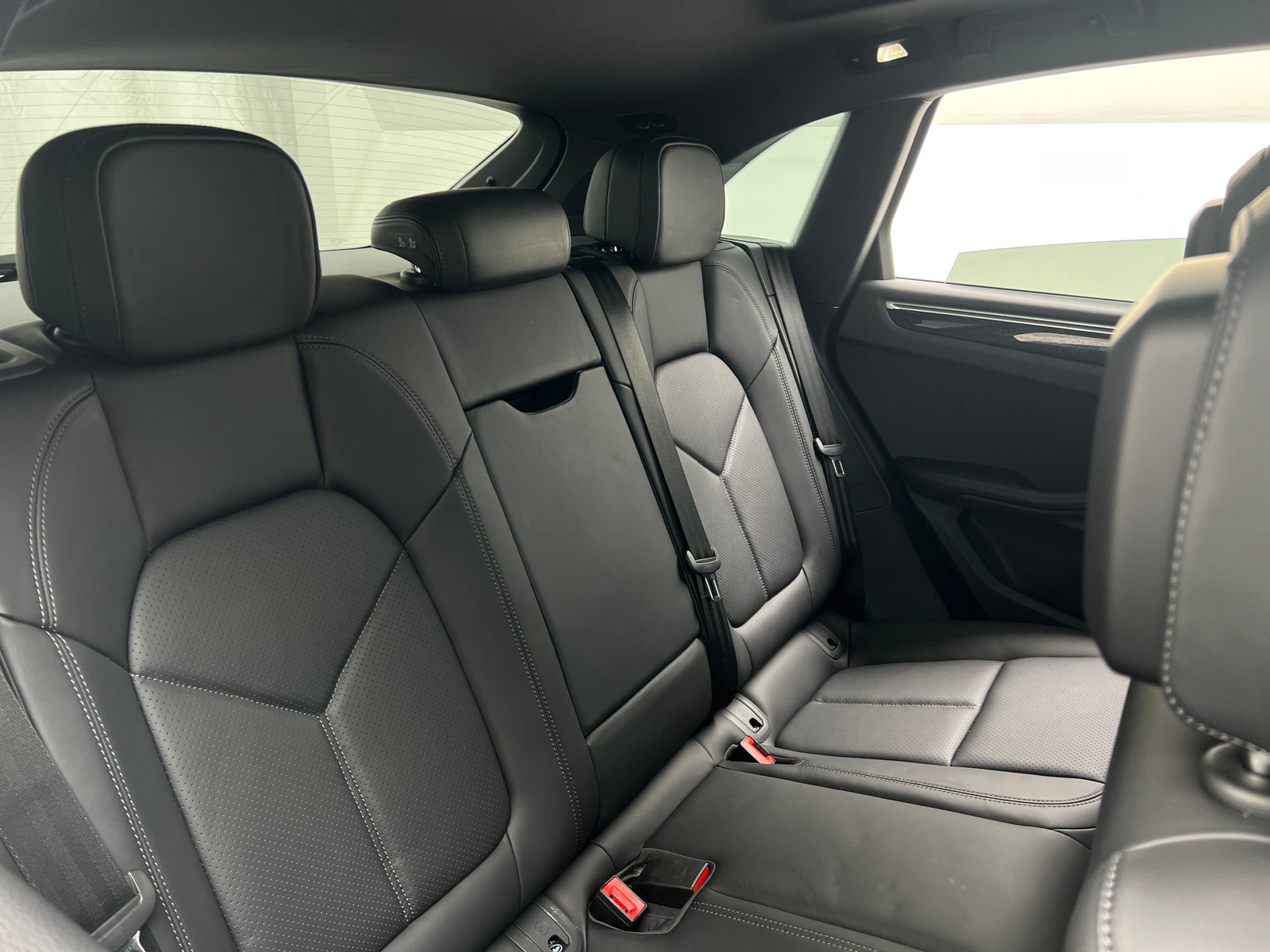 Thumbnail: 2021 Porsche Macan - 5