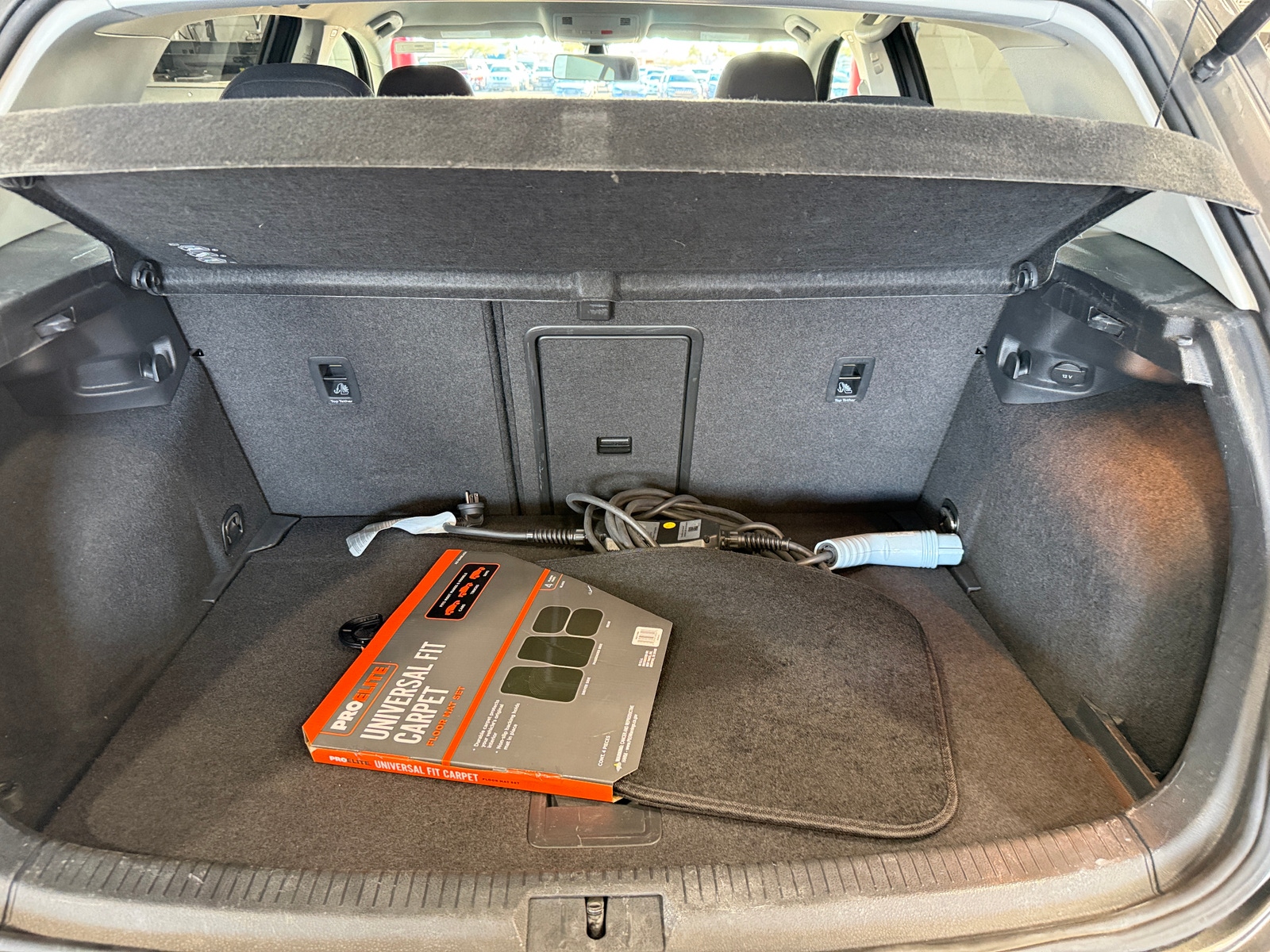 Thumbnail: 2016 Volkswagen e-Golf - 7