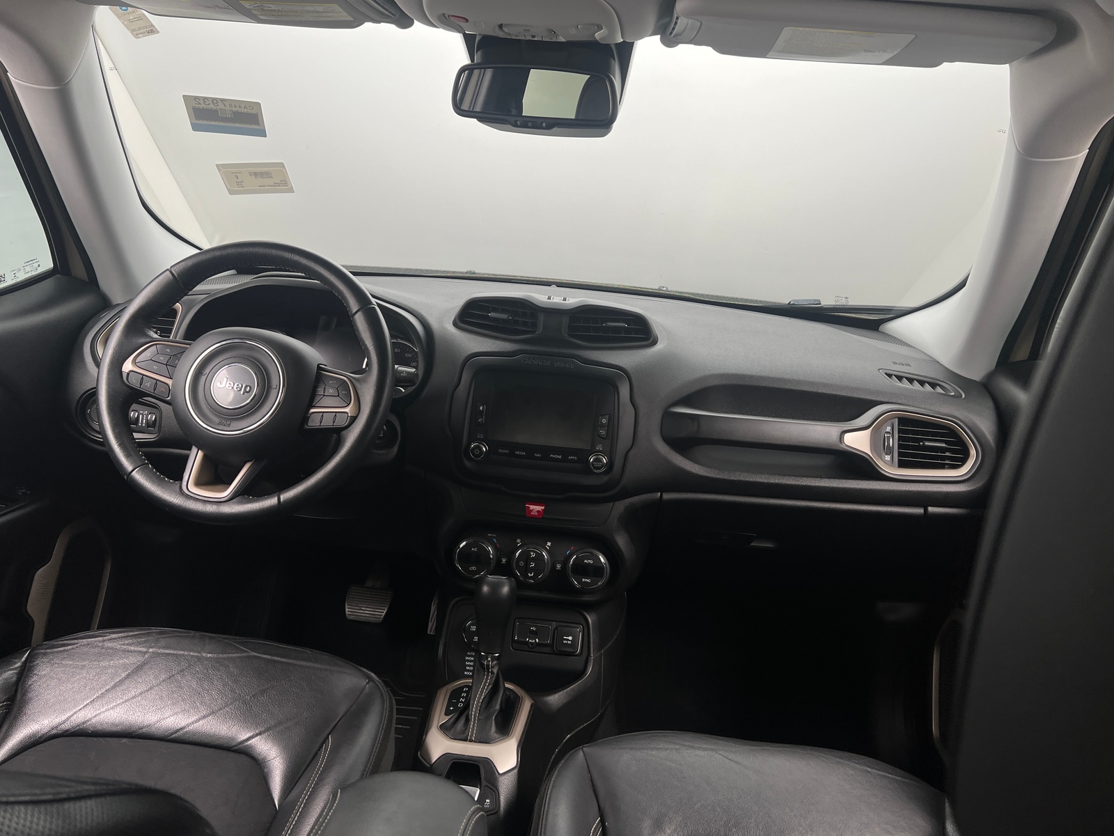 Thumbnail: 2017 Jeep Renegade - 3