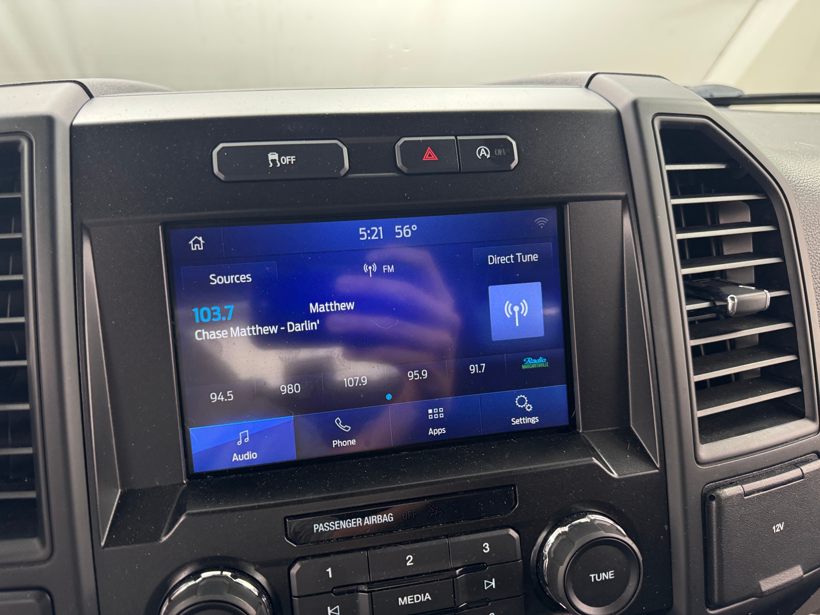 Thumbnail: 2019 Ford Econoline - 4