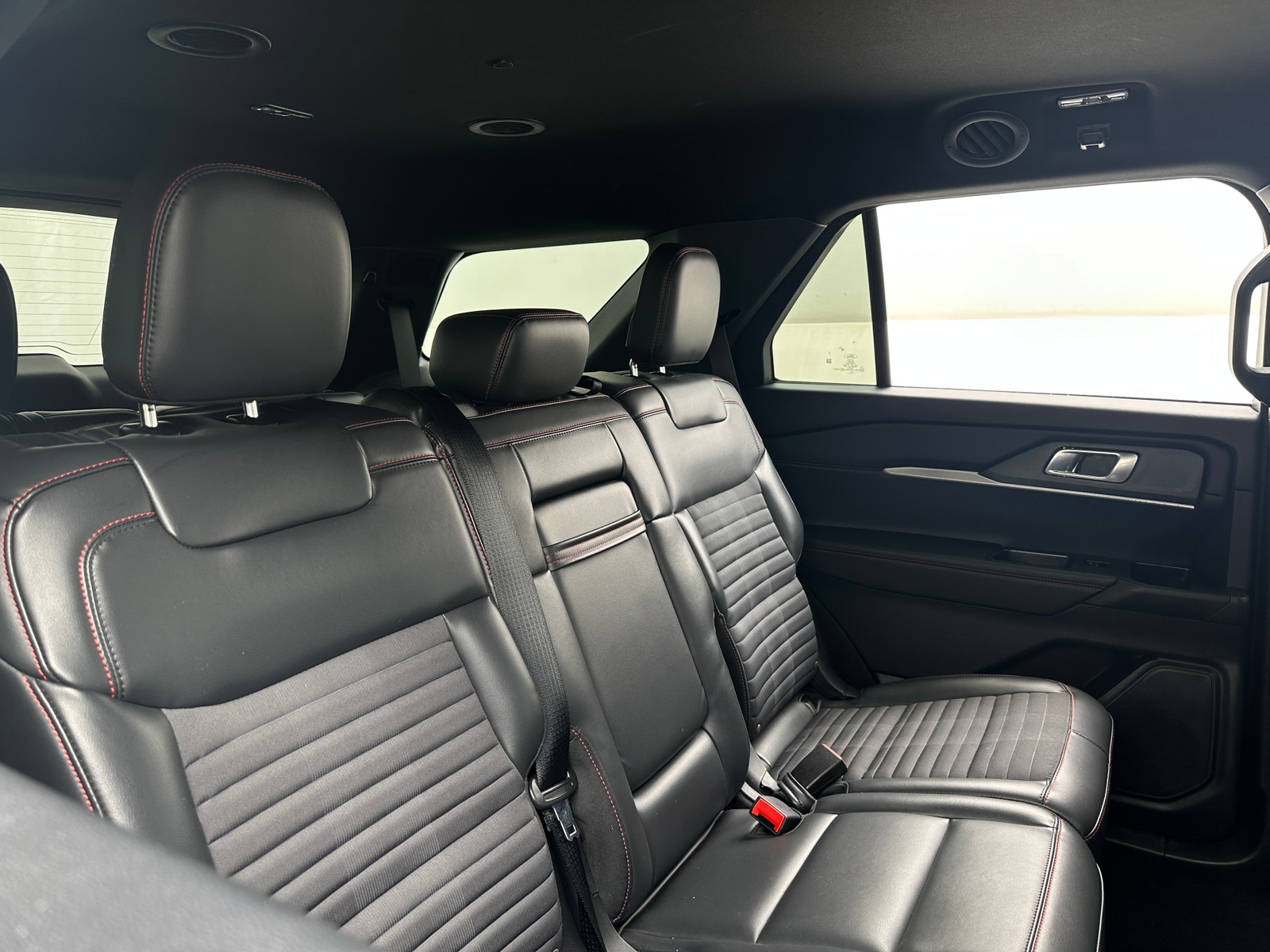 Thumbnail: 2025 Ford Explorer - 5