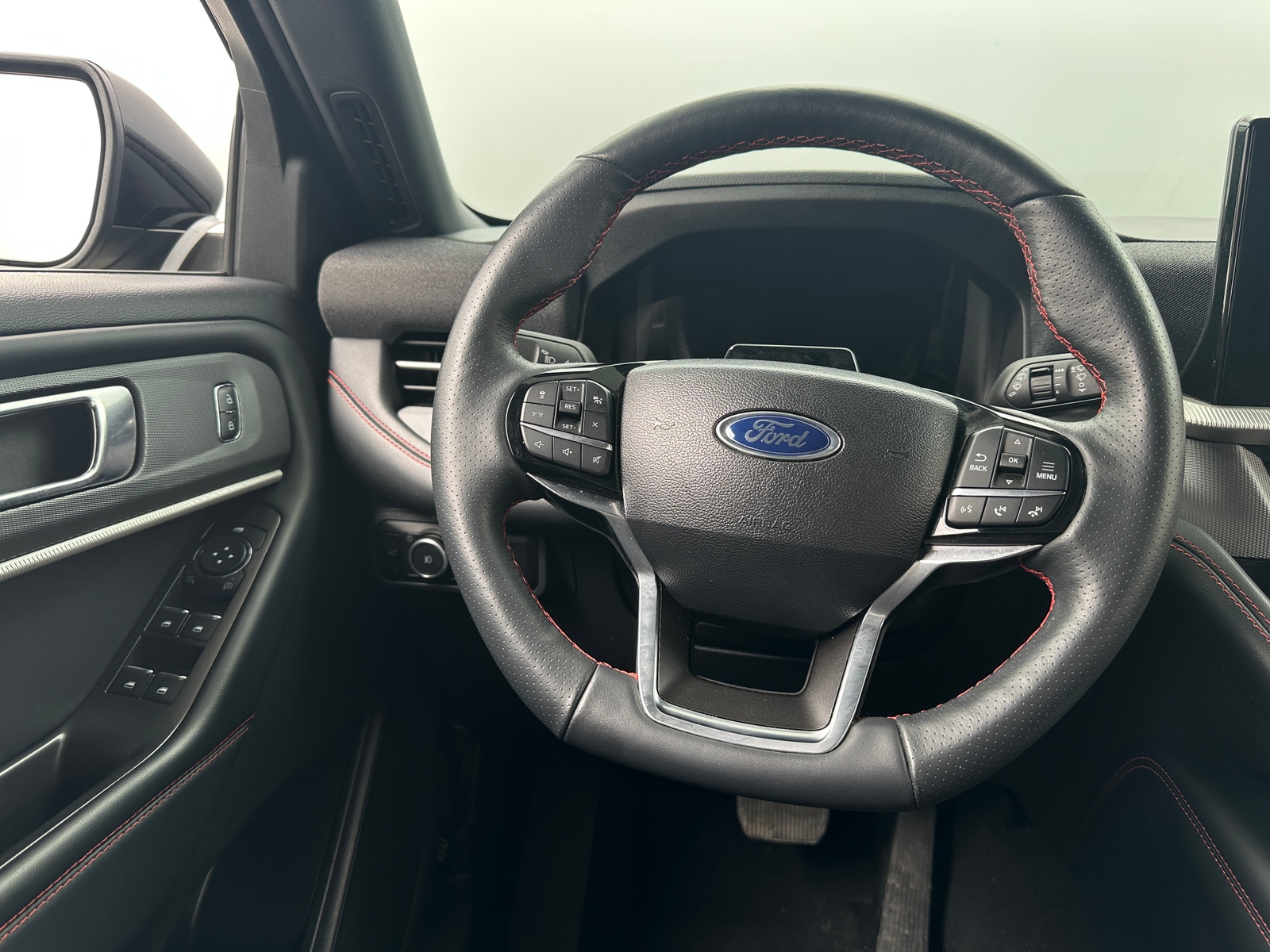 Thumbnail: 2025 Ford Explorer - 4