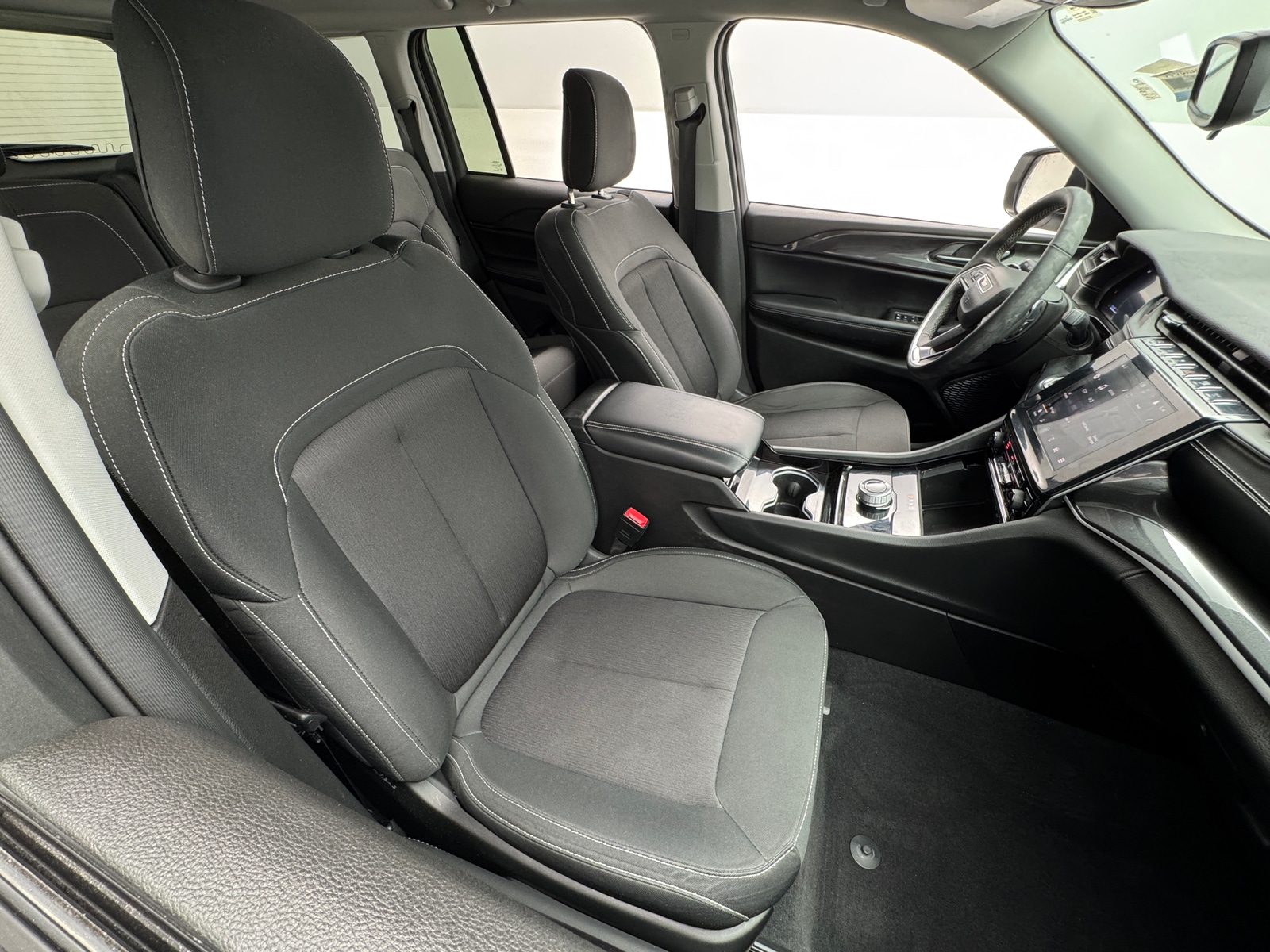 Thumbnail: 2023 Jeep Grand Cherokee - 2