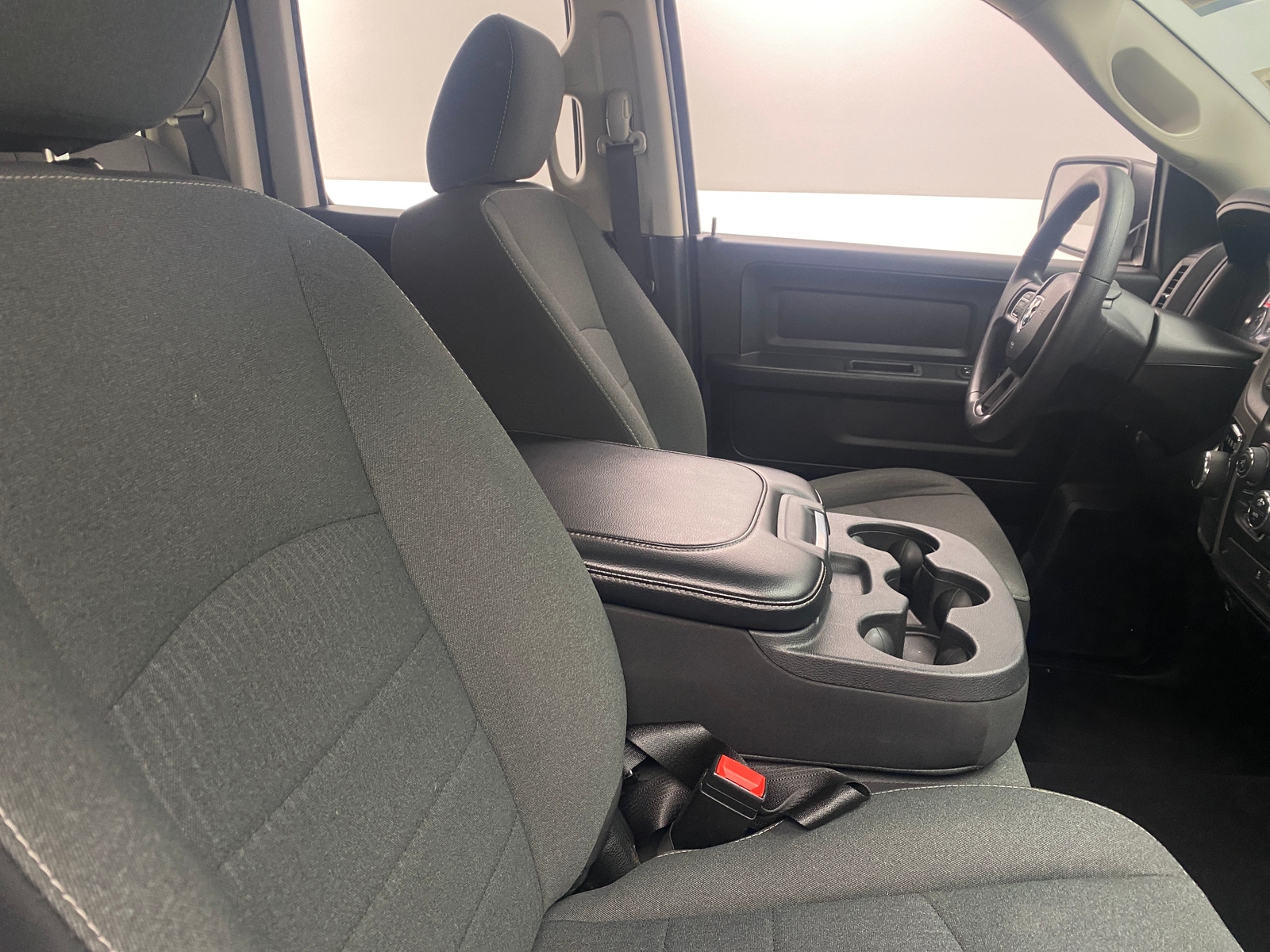 Thumbnail: 2022 RAM 1500 Classic - 2