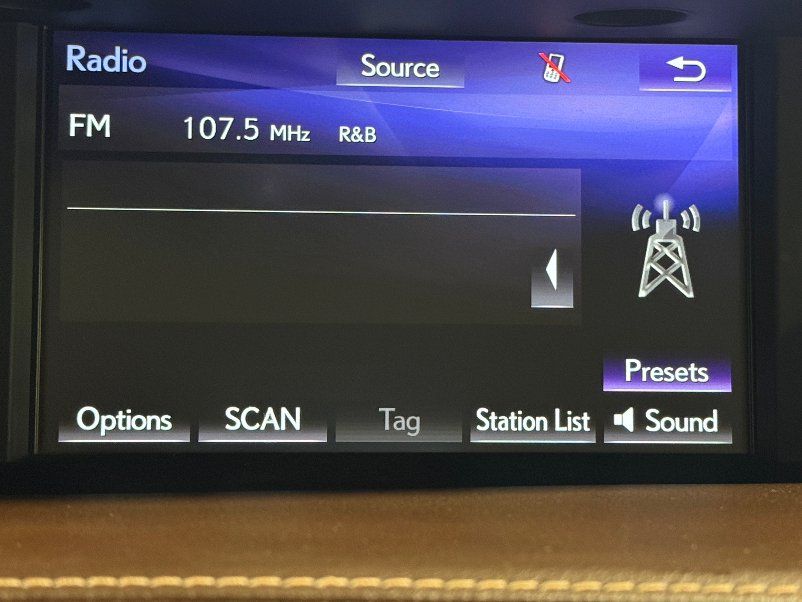 Thumbnail: 2018 Lexus ES - 3