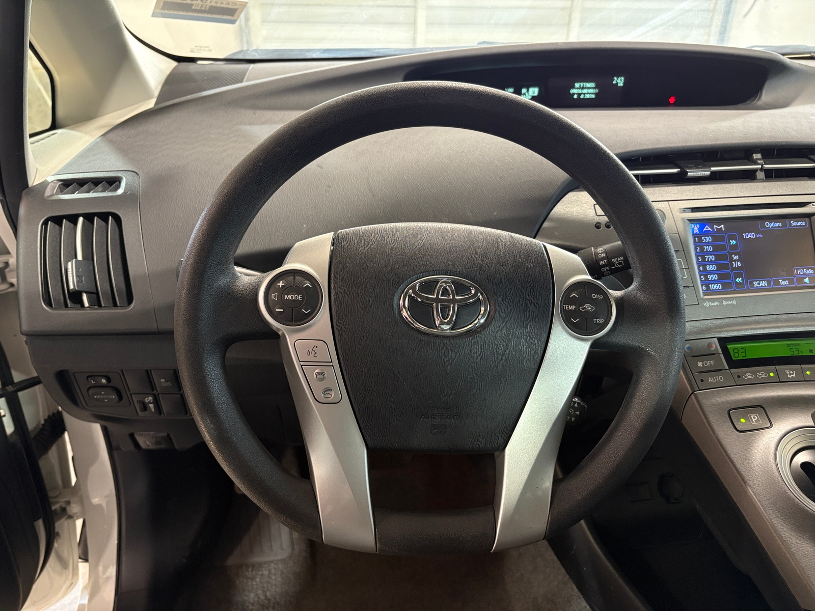 Thumbnail: 2015 Toyota Prius - 5